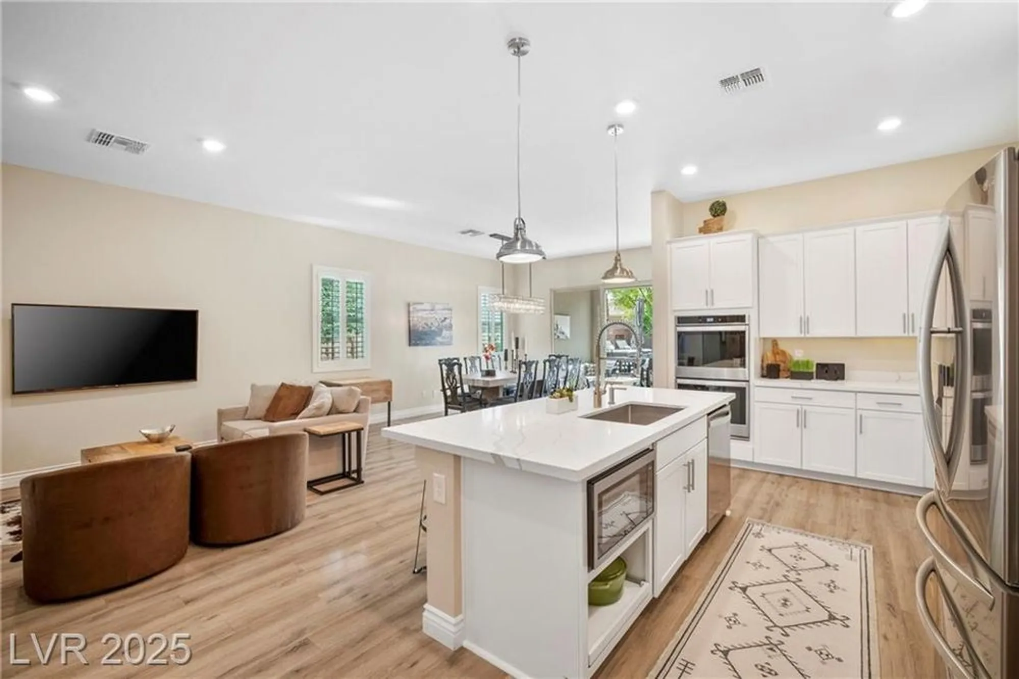 Property Slideshow image 12 of 45 | 10631 silver pond ave, Las Vegas, NV, 89135