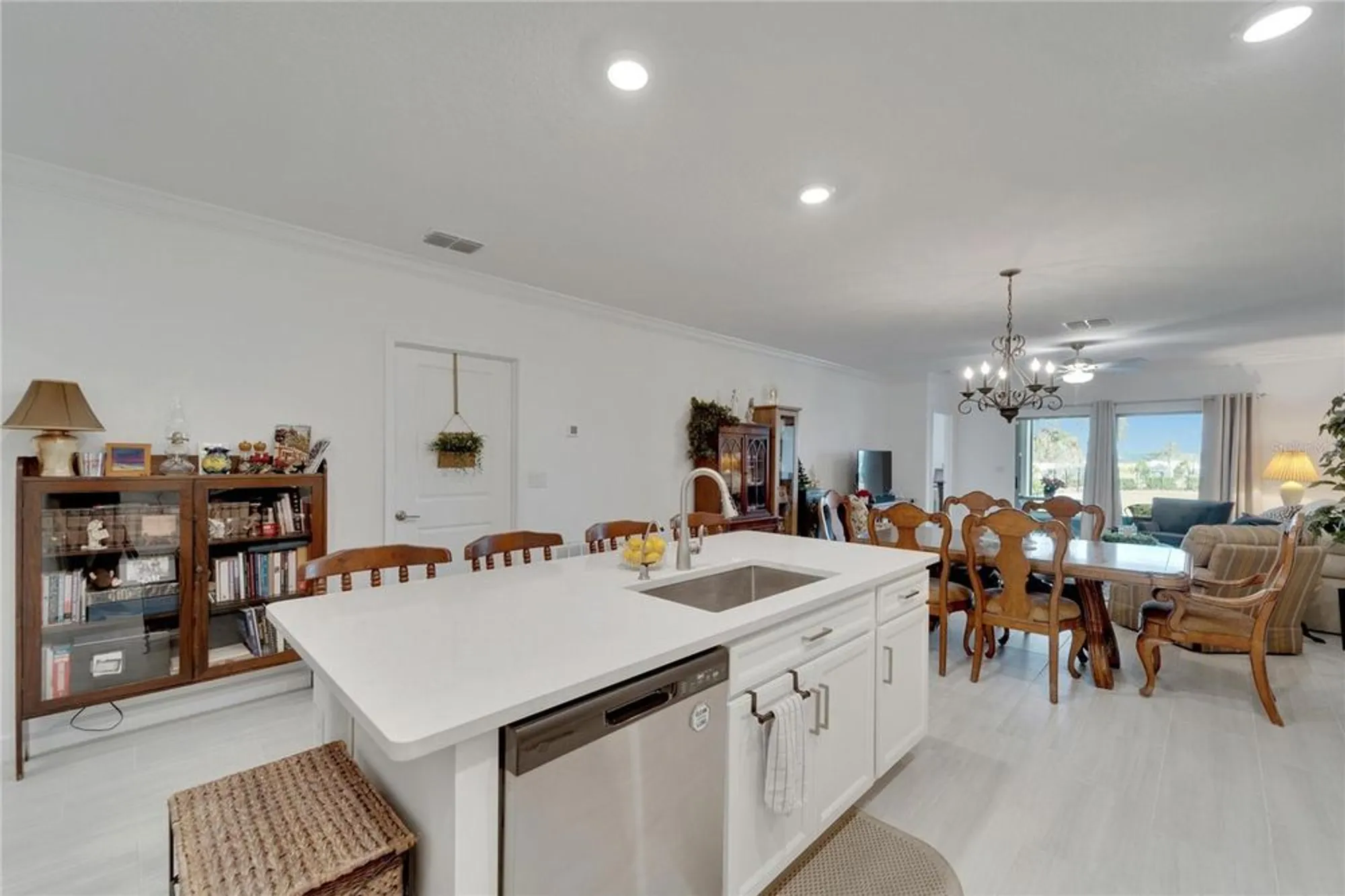 Property Slideshow image 16 of 68 | 31451 moniker mast ln, San Antonio, FL, 33576