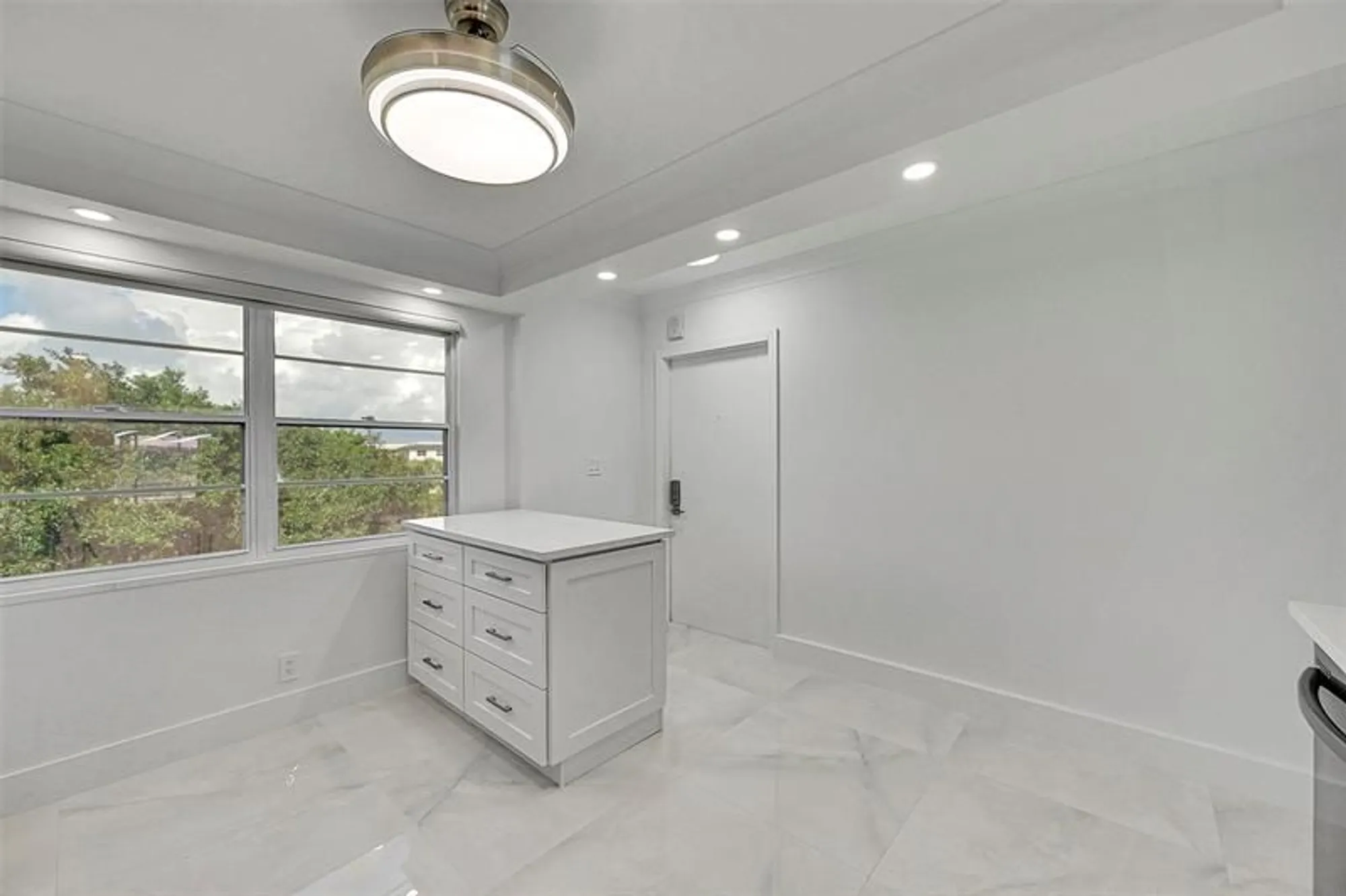 Property Slideshow image 25 of 65 | 2901 victoria cir m4, Coconut Creek, FL, 33066