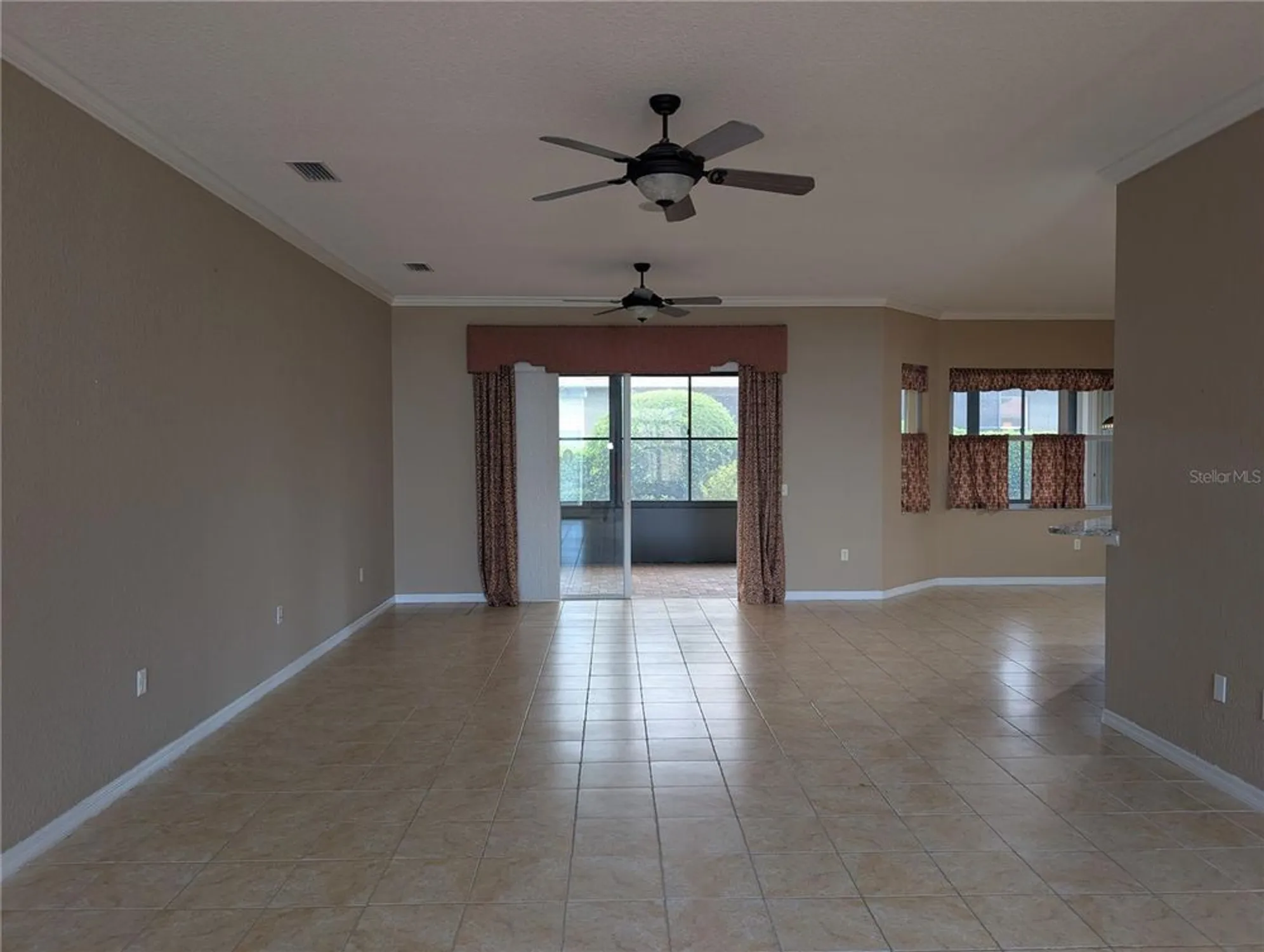 Property Slideshow image 4 of 64 | 4496 strathmore dr, Lake Wales, FL, 33859
