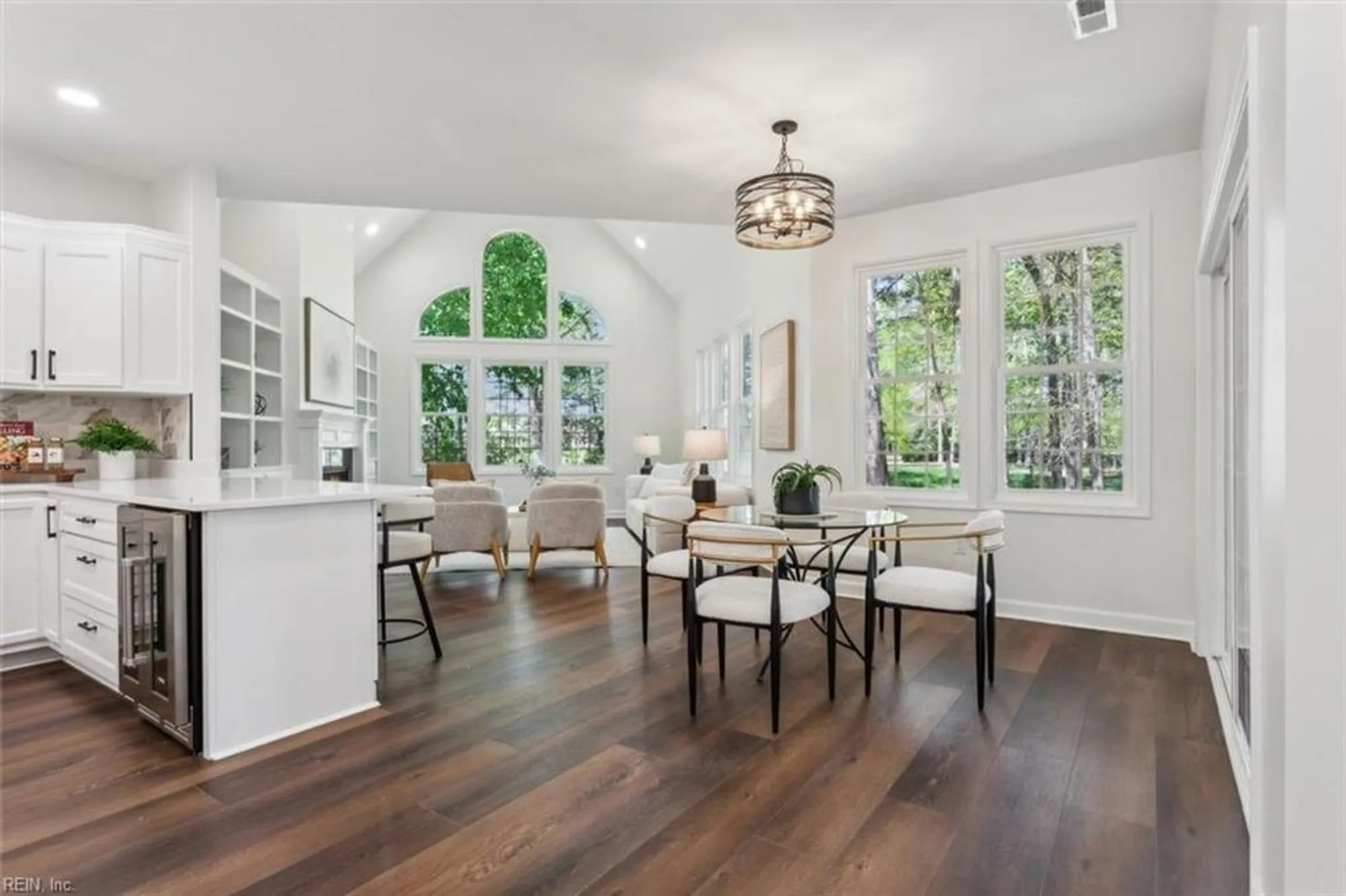 Property Slideshow image 16 of 43 | 1832 john hancock, Williamsburg, VA, 23185