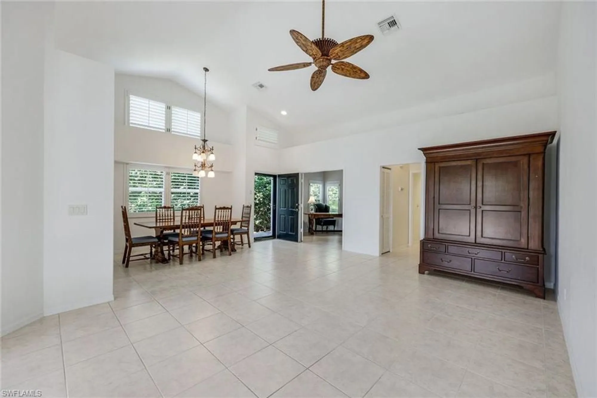 Property Slideshow image 7 of 29 | 27181 kindlewood ln, Bonita Springs, FL, 34134