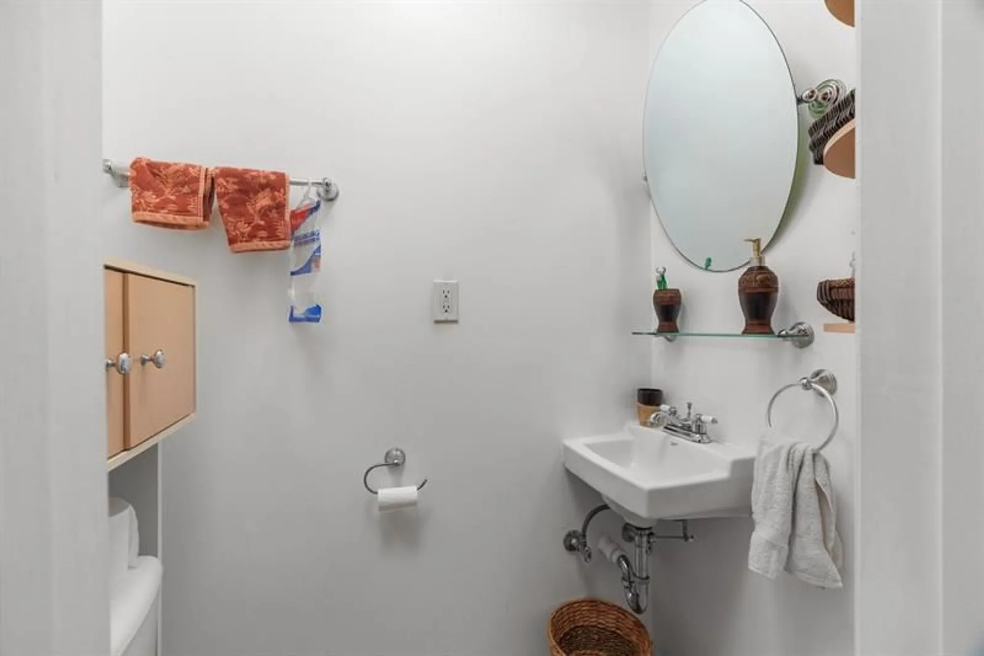 Property Slideshow image 28 of 35 | 4510 nw 49th ct, Tamarac, FL, 33319