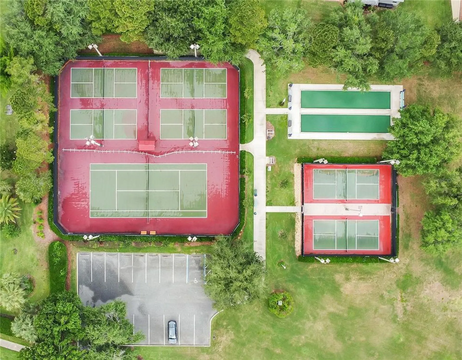 Property Slideshow image 32 of 53 | 4002 richmond xing, Leesburg, FL, 34748