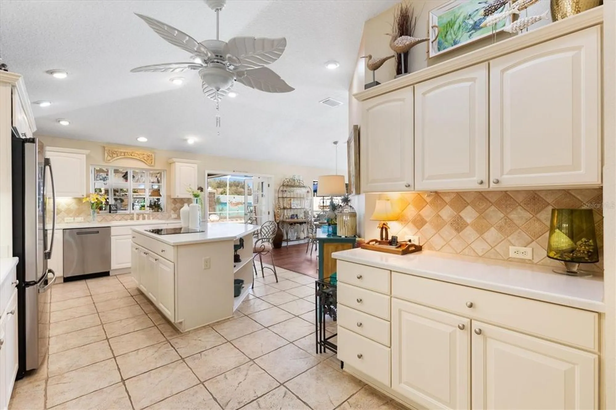 Property Slideshow image 16 of 68 | 17339 se 84th foxgrove ave, The Villages, FL, 32162