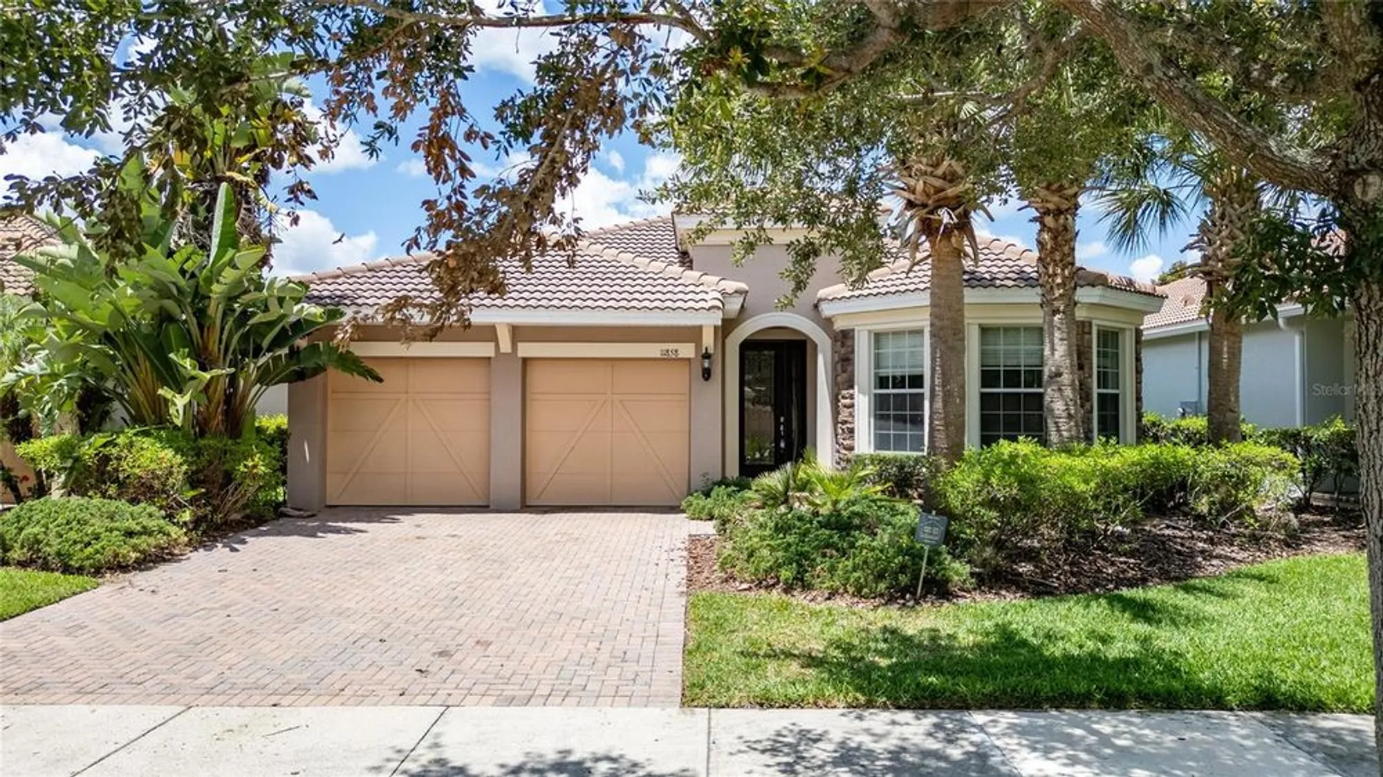 Property Slideshow image 2 of 30 | 11858 barletta dr, Orlando, FL, 32827