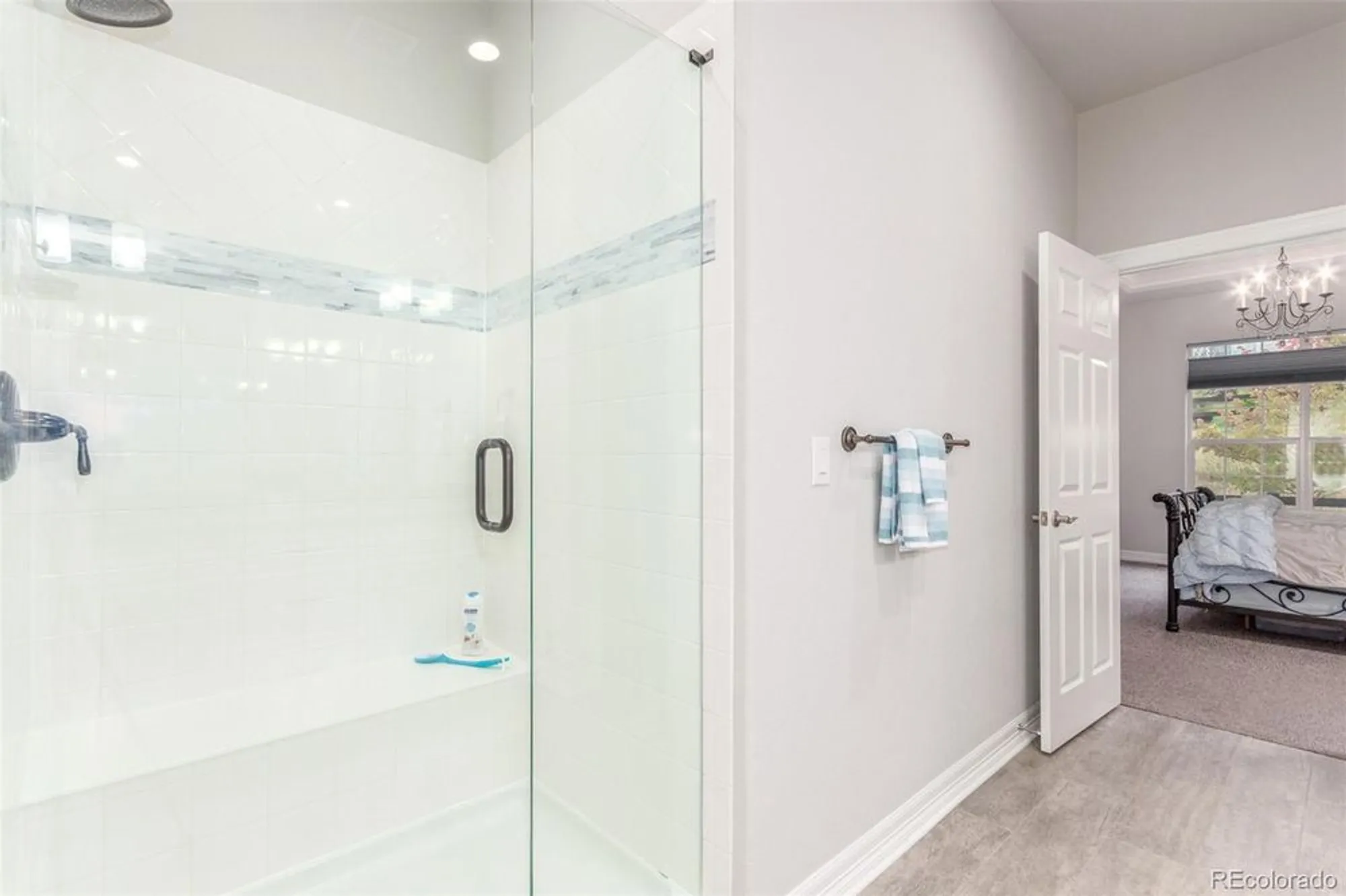 Property Slideshow image 25 of 45 | 22654 e henderson dr, Aurora, CO, 80016