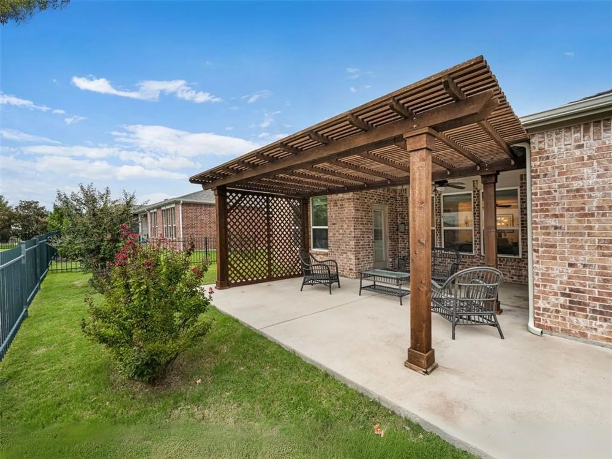 Property Slideshow image 32 of 40 | 7315 trull brook ln, Frisco, TX, 75036