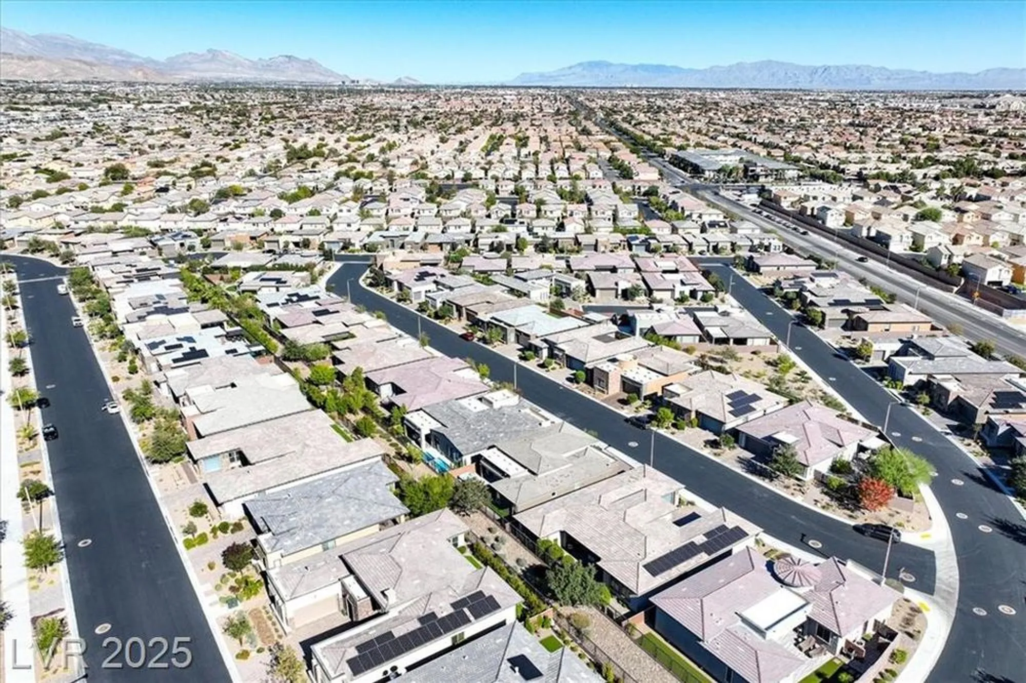 Property Slideshow image 37 of 52 | 6703 titanium crest st, Las Vegas, NV, 89148