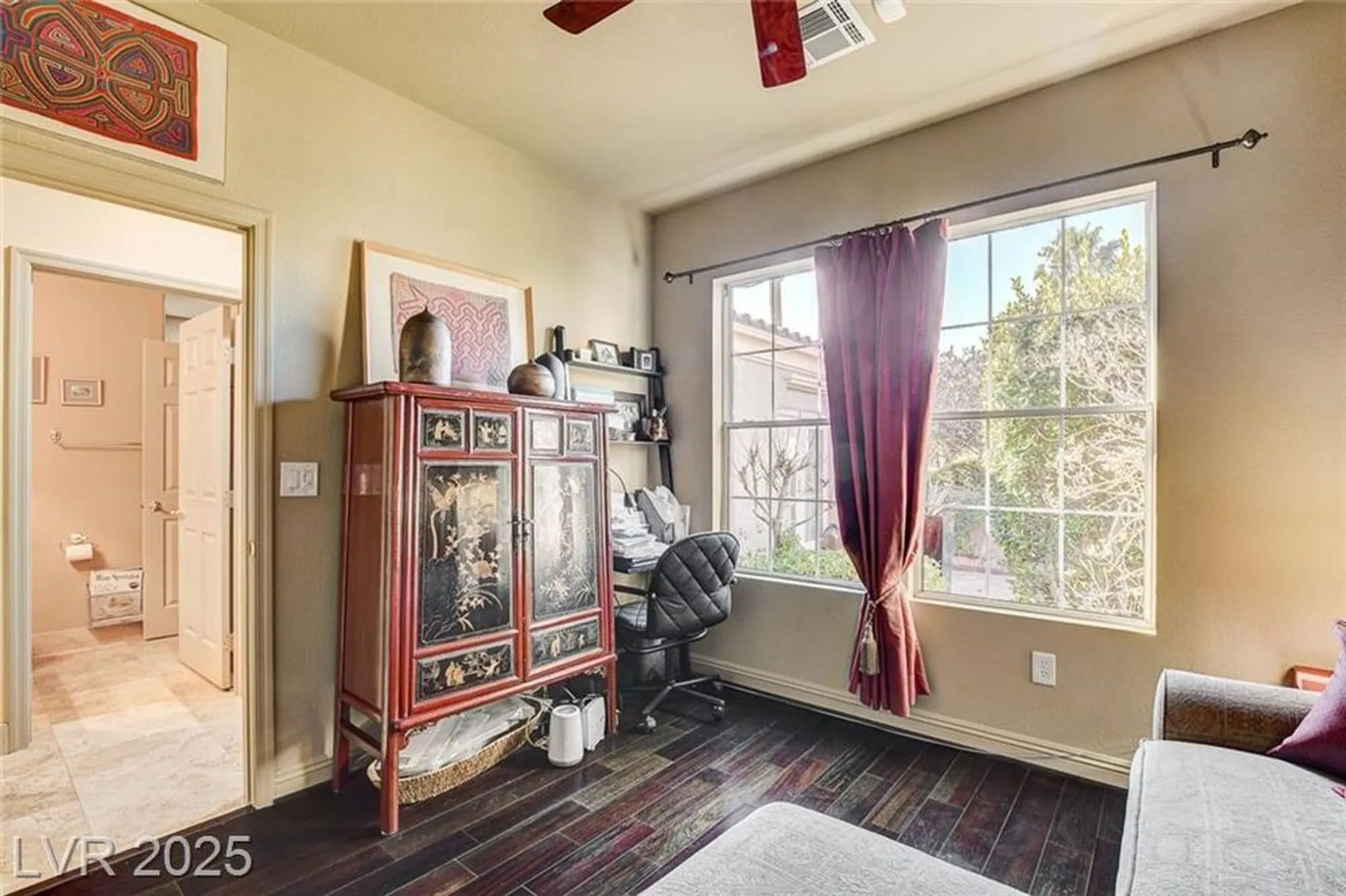 Property Slideshow image 32 of 56 | 5152 vincitor st, Las Vegas, NV, 89135