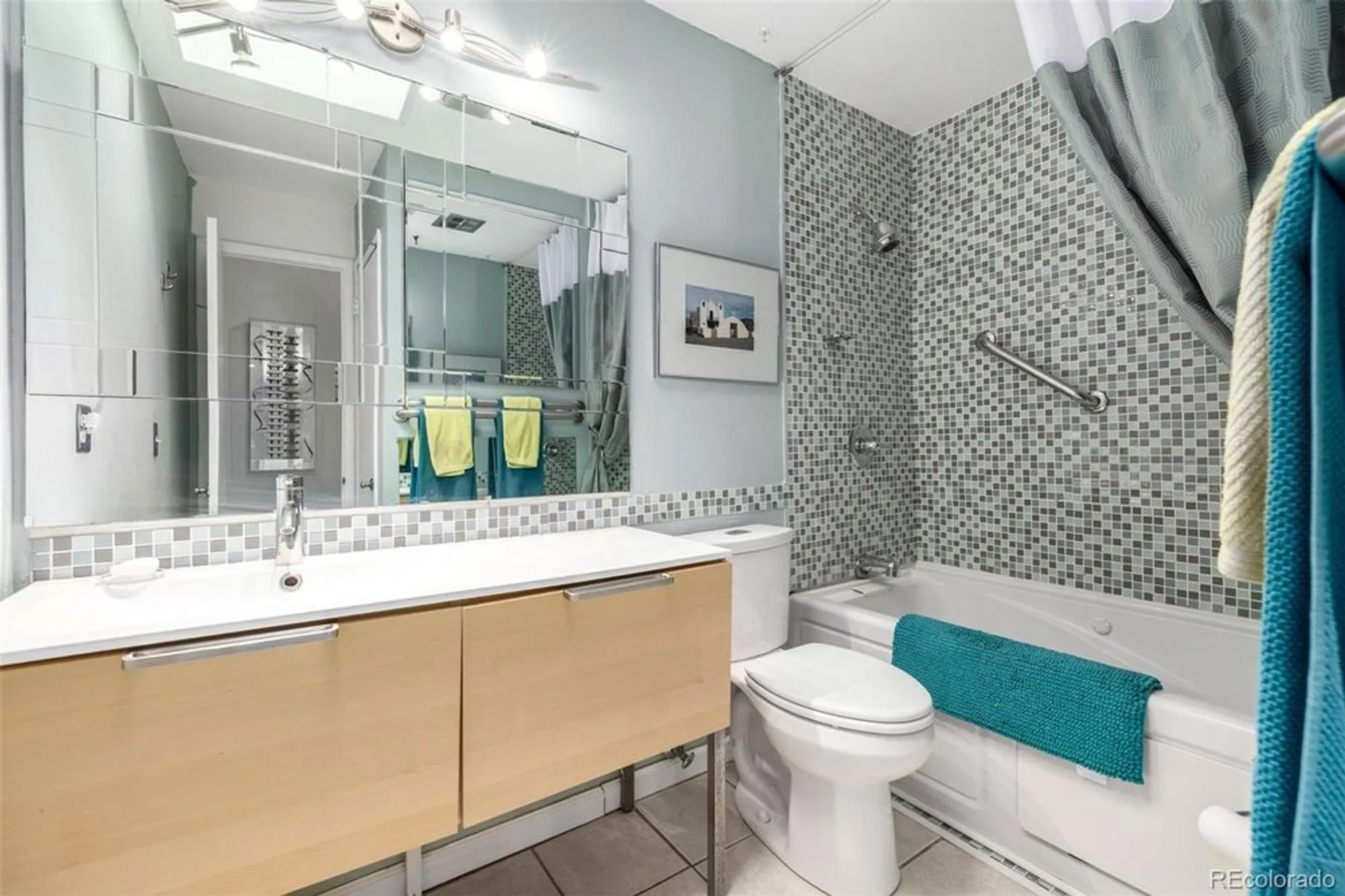 Property Slideshow image 21 of 46 | 7466 w cedar cir, Lakewood, CO, 80226