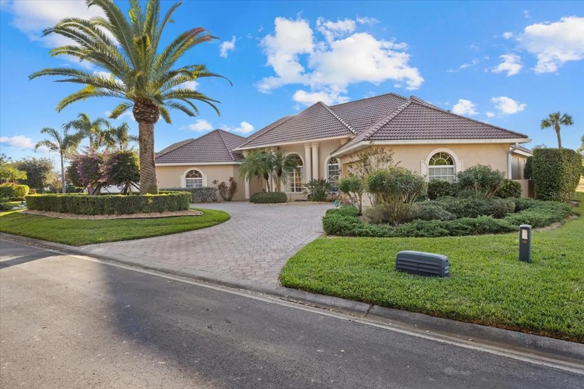 Property Slideshow image 3 of 65 | 457 sherbrooke ct, Venice, FL, 34293