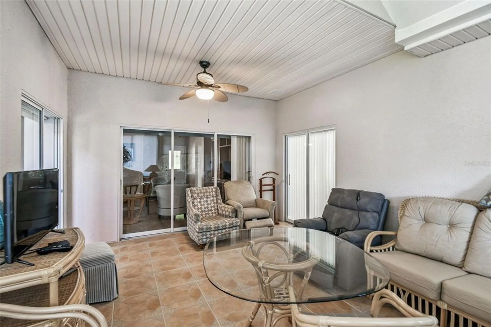 Property Slideshow image 15 of 46 | 100 meridian ave, Poinciana, FL, 34759