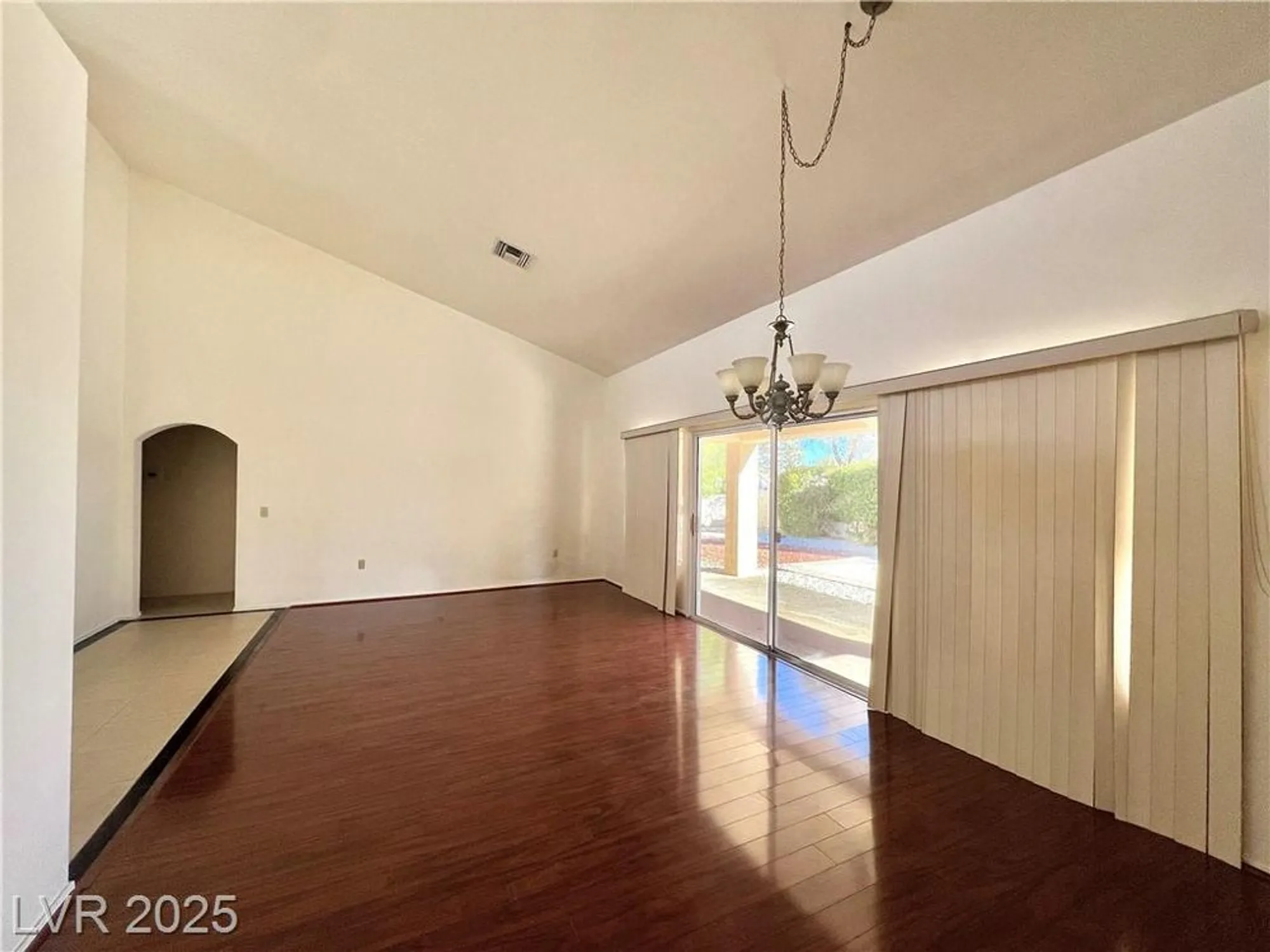 Property Slideshow image 7 of 33 | 3012 morning ridge dr, Las Vegas, NV, 89134