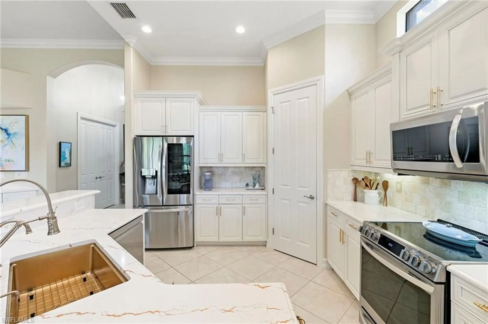 Property Slideshow image 12 of 48 | 8819 sarita ct, Fort Myers, FL, 33912