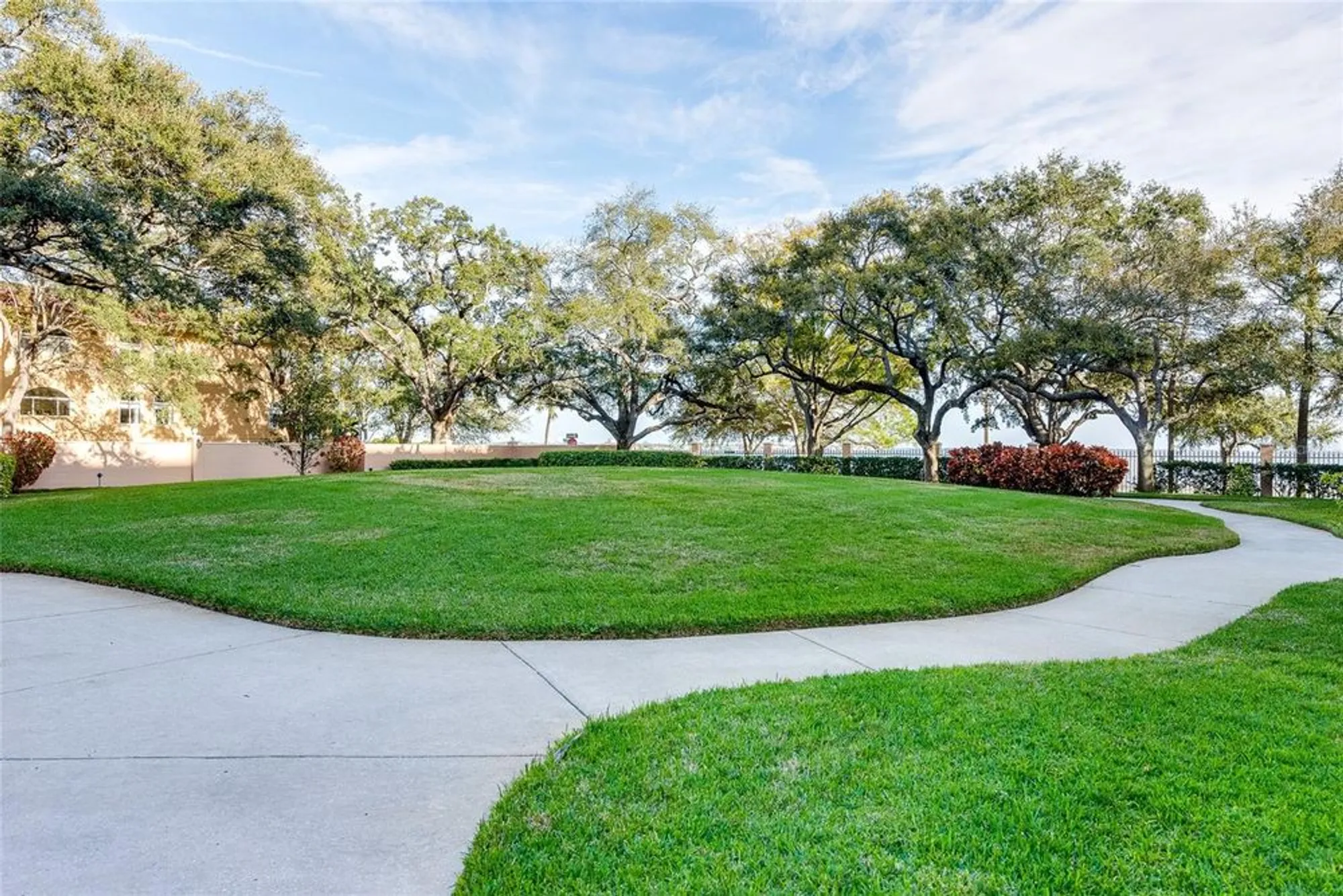 Property Slideshow image 30 of 37 | 2407 s ardson pl unit 601, Tampa, FL, 33629