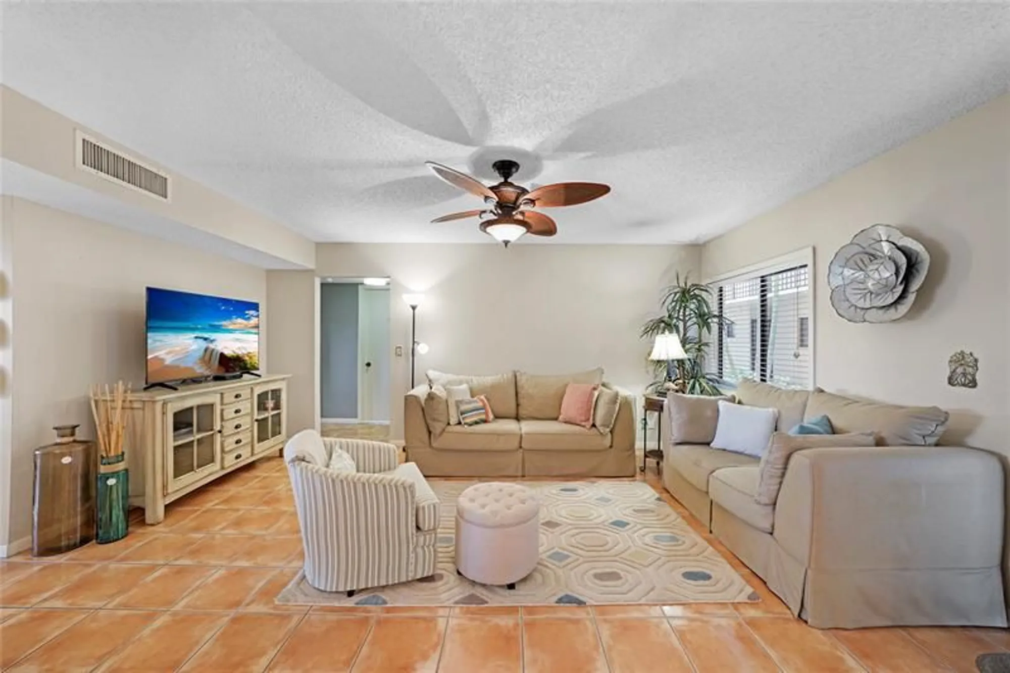 Property Slideshow image 6 of 47 | 5100 las verdes cir 114, Delray Beach, FL, 33484
