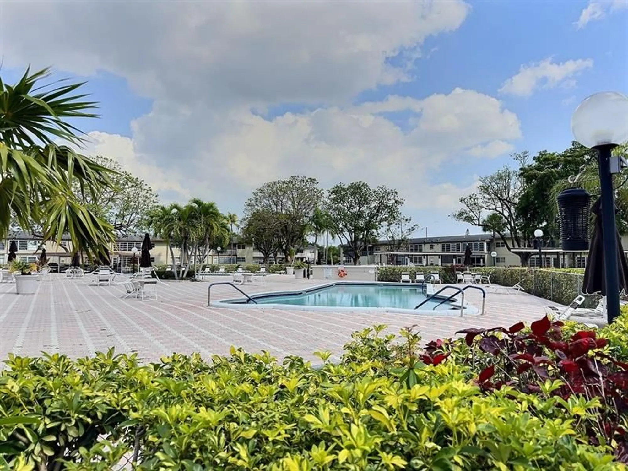 Property Slideshow image 11 of 16 | 7805 w atlantic blvd 207, Margate, FL, 33063