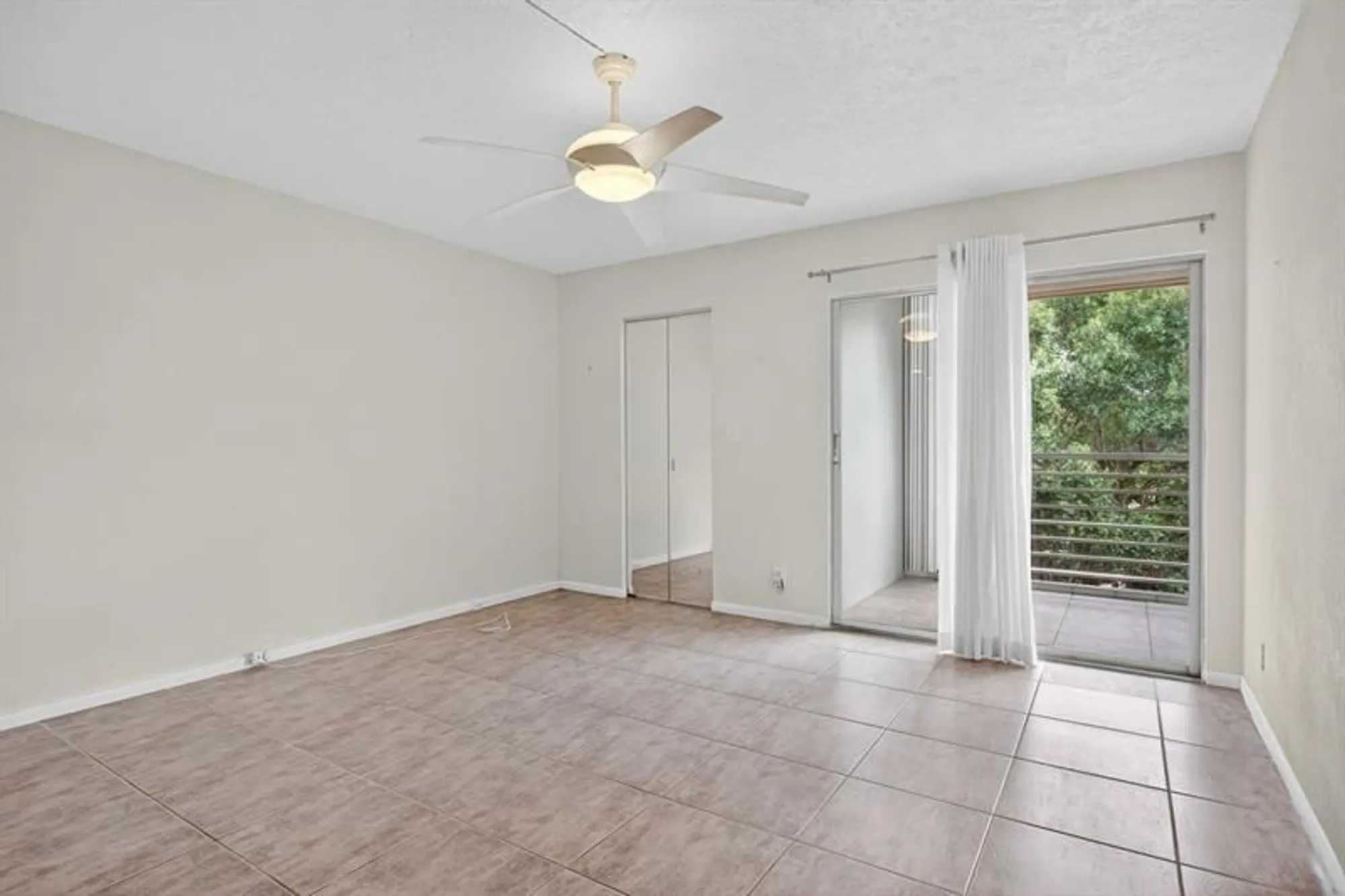 Property Slideshow image 16 of 27 | 2301 lucaya ln m4, Coconut Creek, FL, 33066