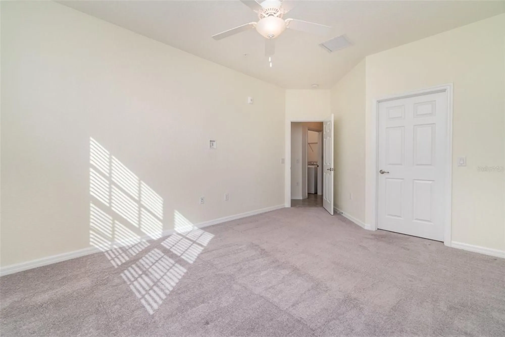 Property Slideshow image 23 of 33 | 10800 tarflower dr 202, Venice, FL, 34293