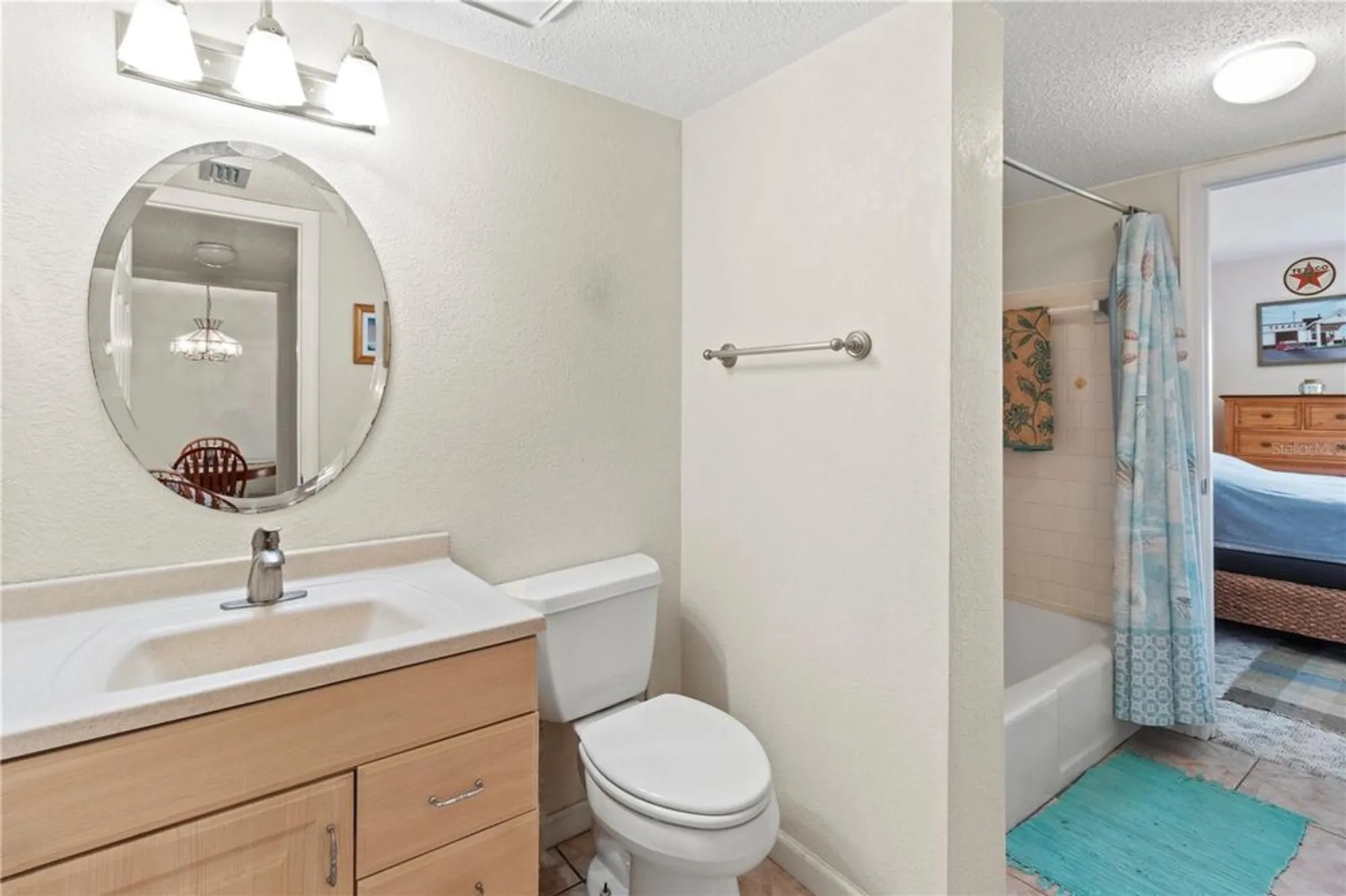 Property Slideshow image 18 of 38 | 4103 lake bayshore dr # 404, Bradenton, FL, 34205