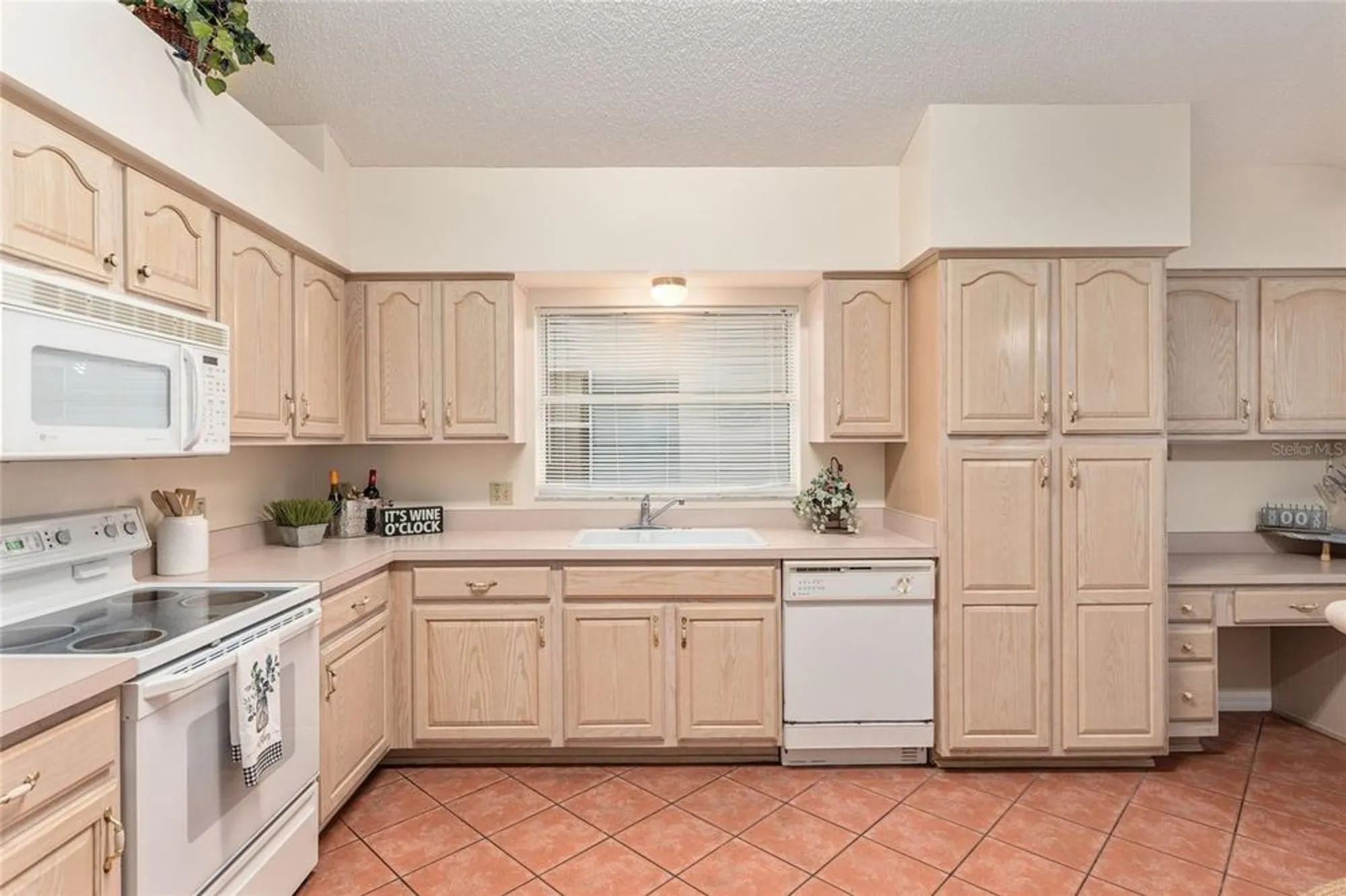 Property Slideshow image 17 of 49 | 703 melendez way, The Villages, FL, 32159