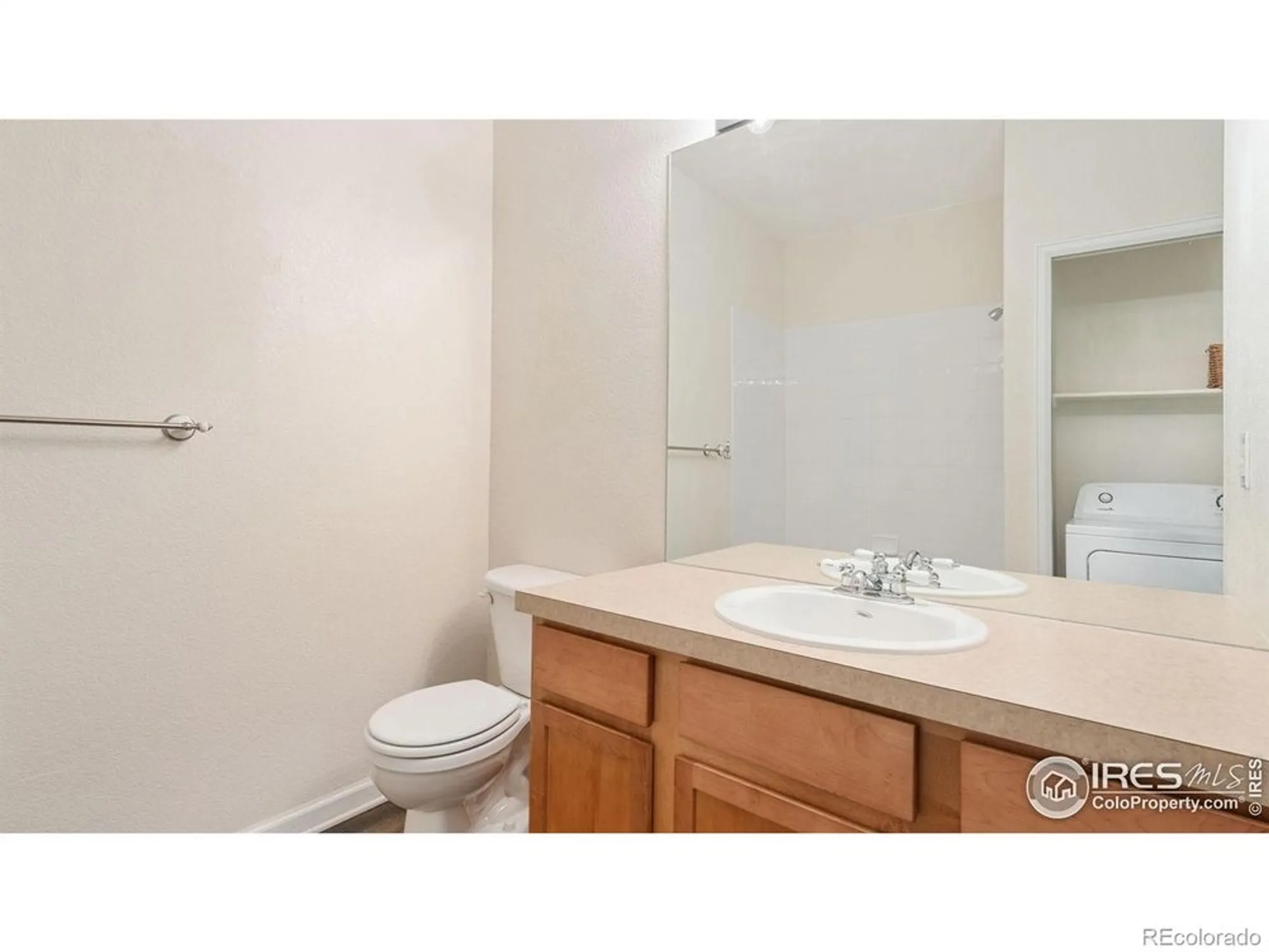 Property Slideshow image 9 of 14 | 4655 hahns peak dr 101, Loveland, CO, 80538