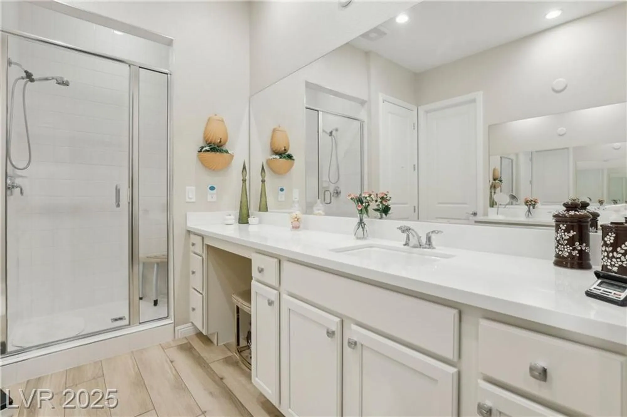 Property Slideshow image 32 of 87 | 10057 regency canyon way, Las Vegas, NV, 89148