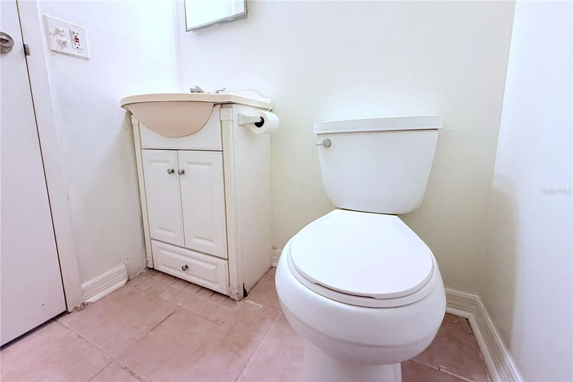 Property Slideshow image 19 of 40 | 101 cambridge trl apt 194, Sun City Center, FL, 33573