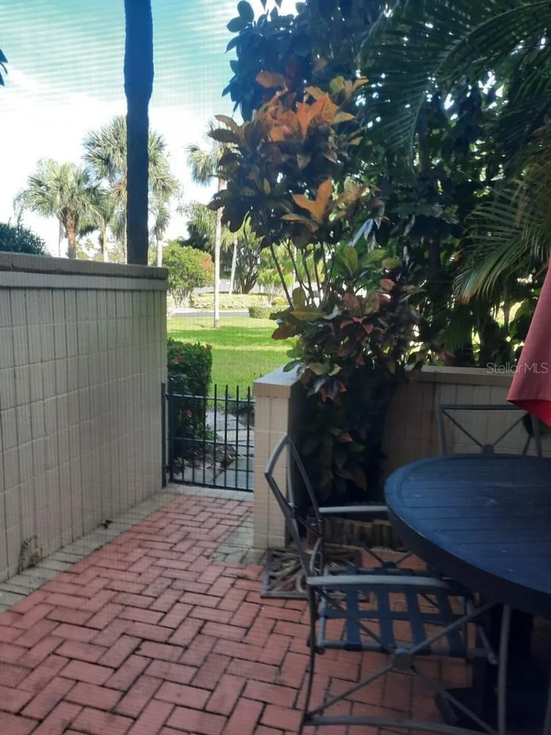 Property Slideshow image 5 of 5 | 7400 sun island dr 107, South Pasadena, FL, 33707