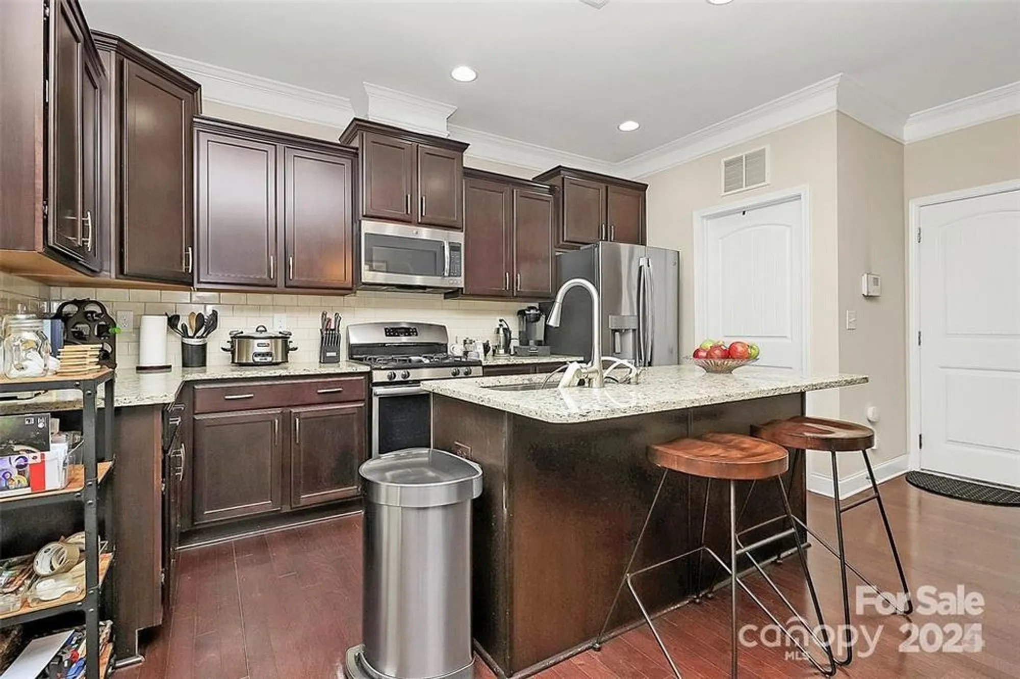 Property Slideshow image 8 of 44 | 4146 la crema dr, Charlotte, NC, 28214