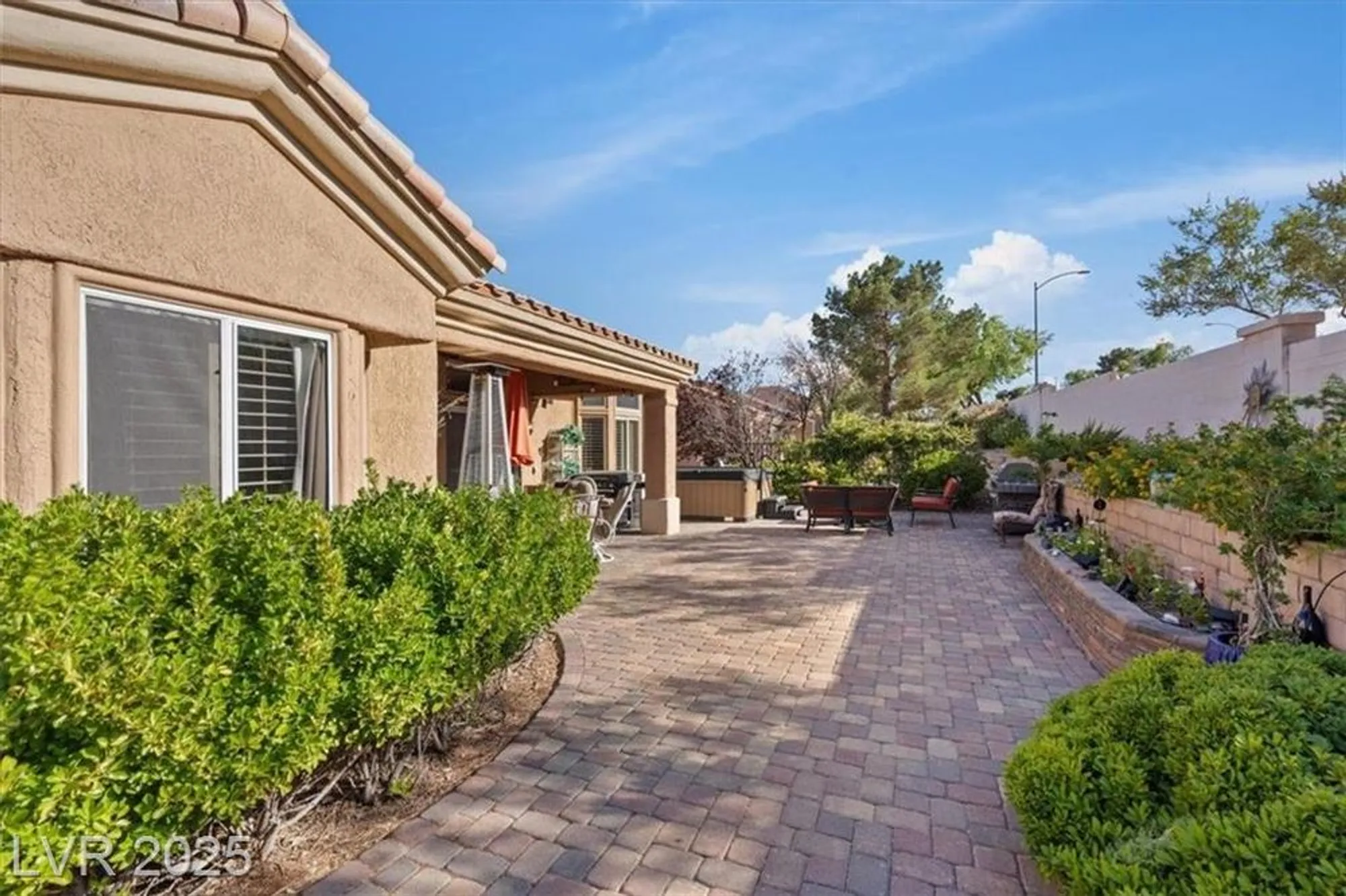 Property Slideshow image 25 of 37 | 2525 banora point dr, Las Vegas, NV, 89134