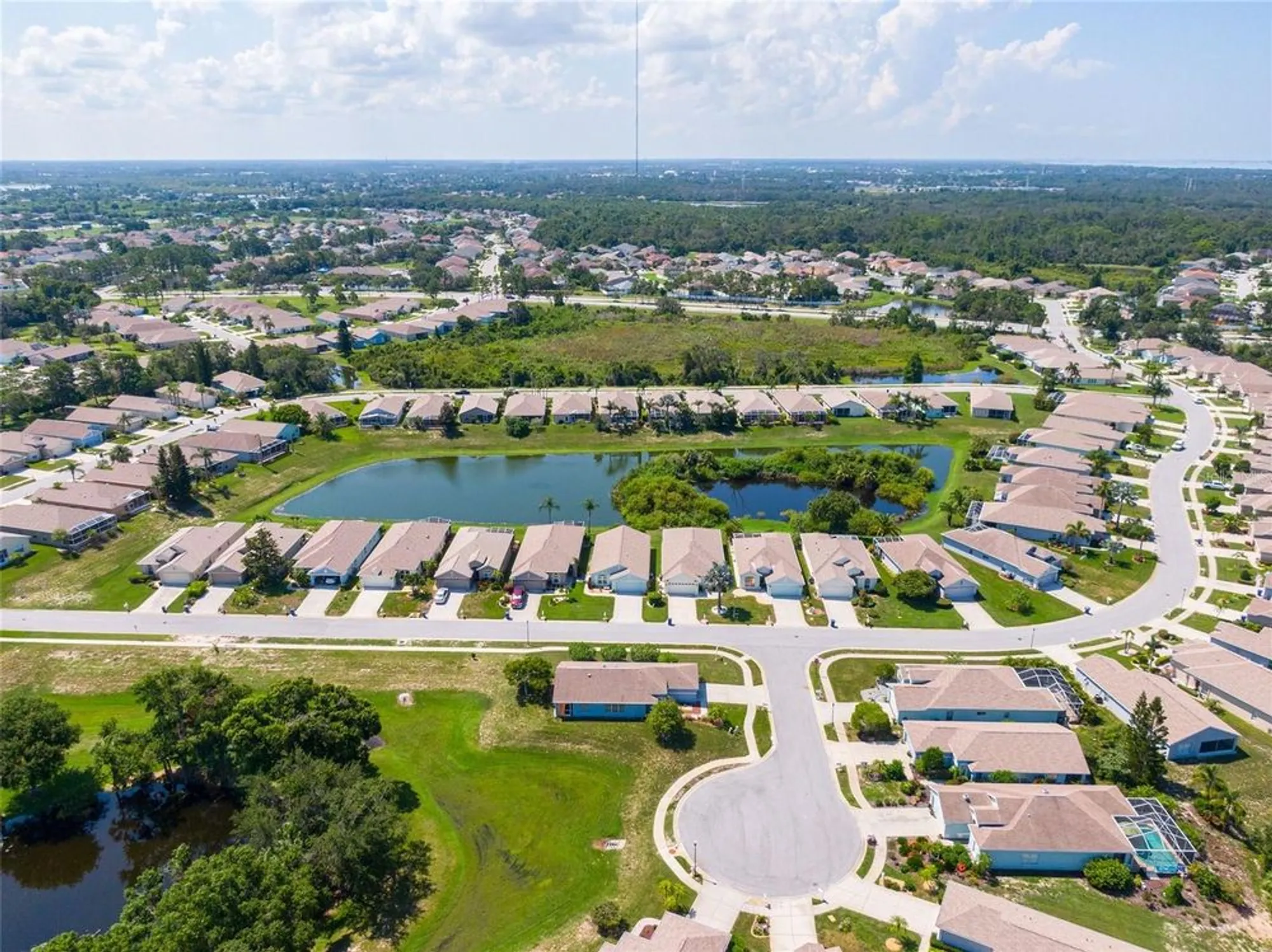 Property Slideshow image 28 of 35 | 2926 walnut grove ct, Holiday, FL, 34691