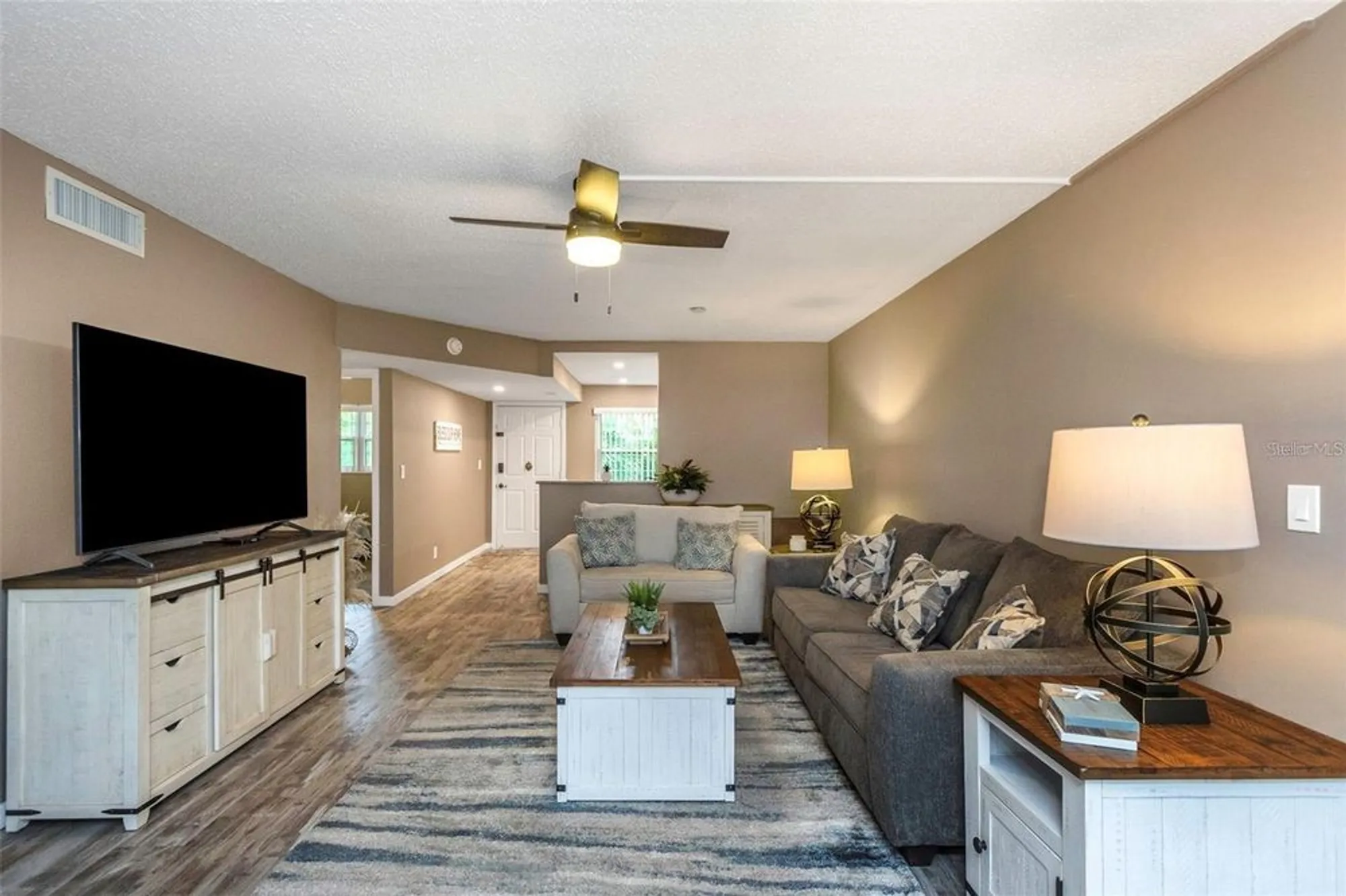 Property Slideshow image 9 of 37 | 940 virginia st 303, Dunedin, FL, 34698