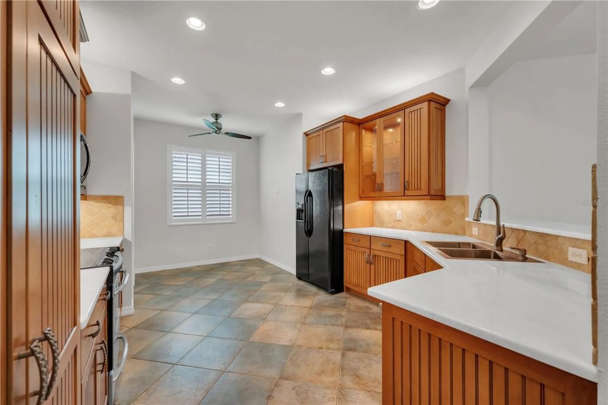 Property Slideshow image 10 of 44 | 15852 cobble mill dr, Wimauma, FL, 33598