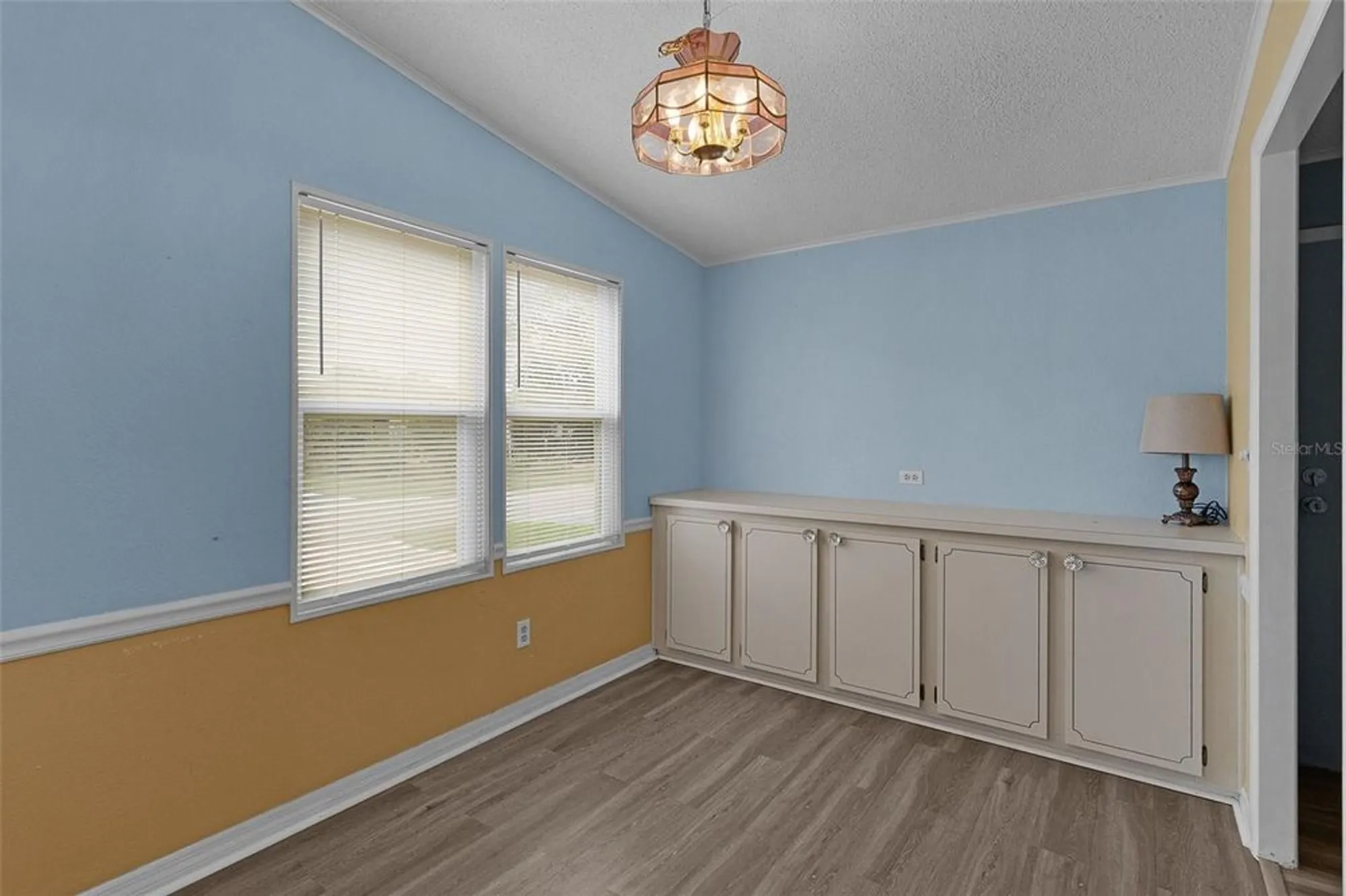 Property Slideshow image 10 of 46 | 817 hibiscus dr, The Villages, FL, 32159