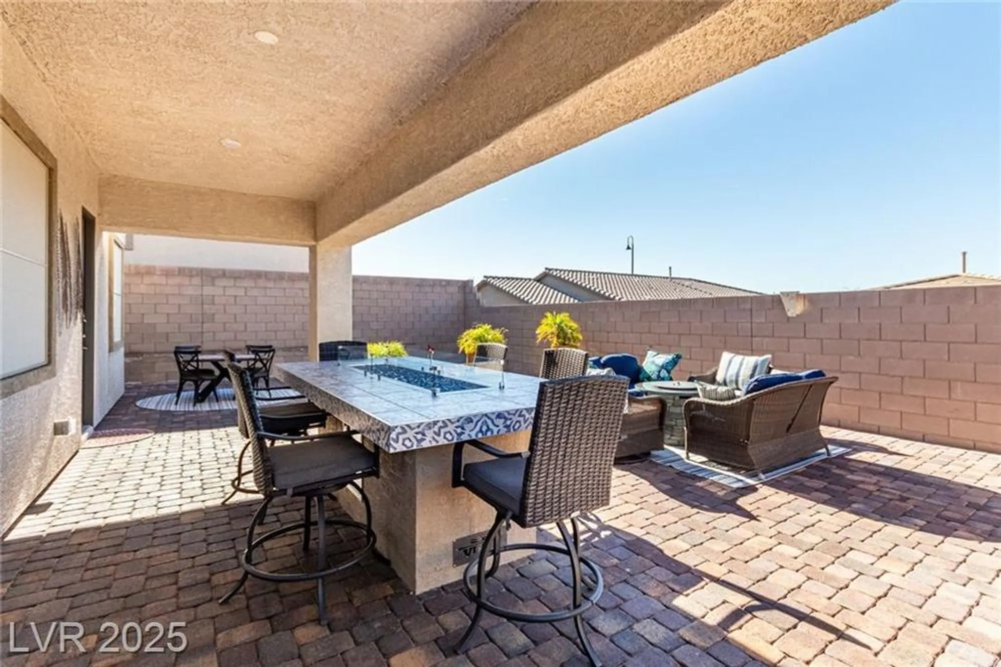 Property Slideshow image 33 of 43 | 685 sunray park st, Henderson, NV, 89011