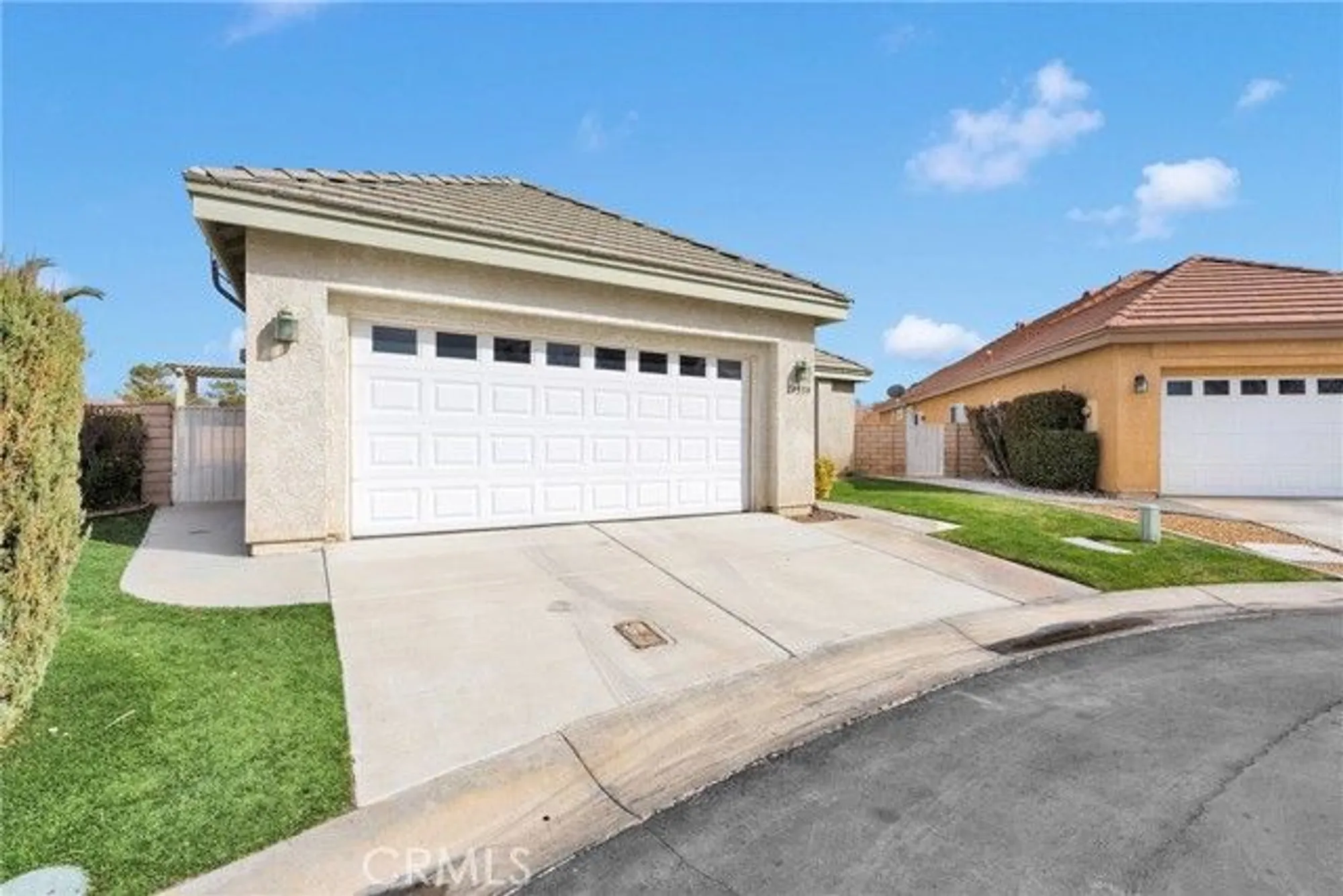 Property Slideshow image 2 of 54 | 19559 northstar ct, Apple Valley, CA, 92308