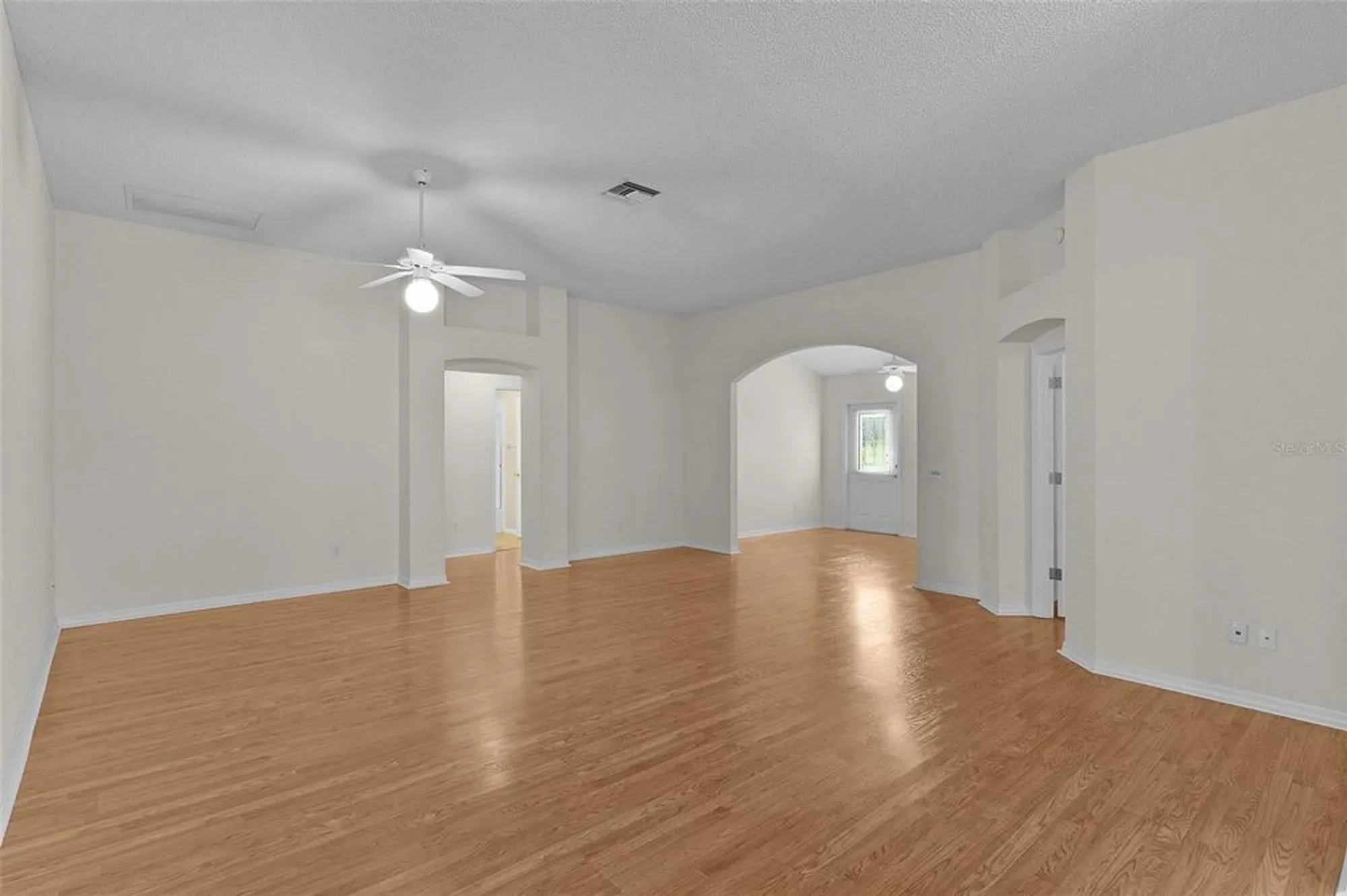 Property Slideshow image 9 of 44 | 912 ventura dr, The Villages, FL, 32159