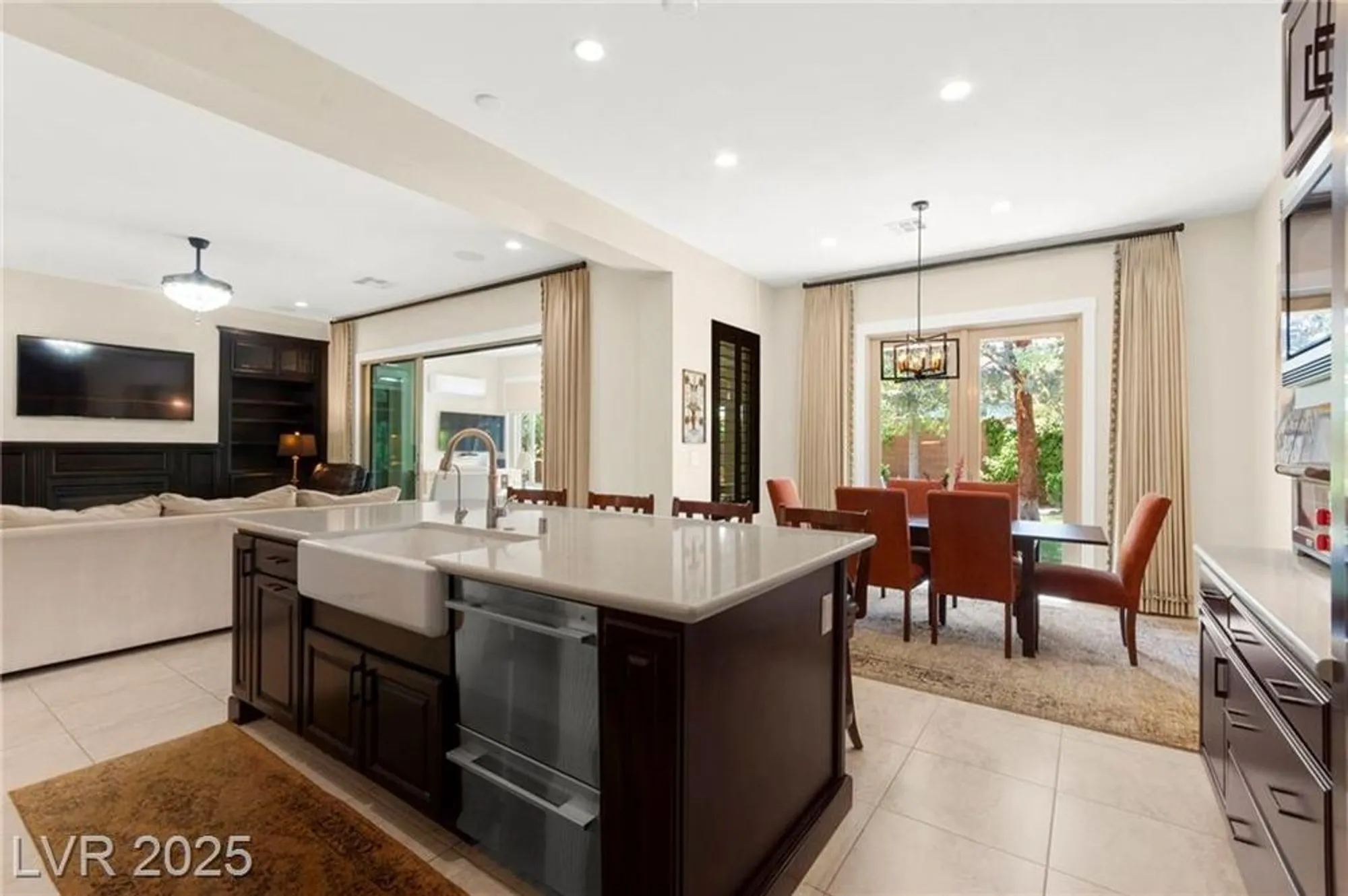 Property Slideshow image 18 of 55 | 6810 silver crescent st, Las Vegas, NV, 89148