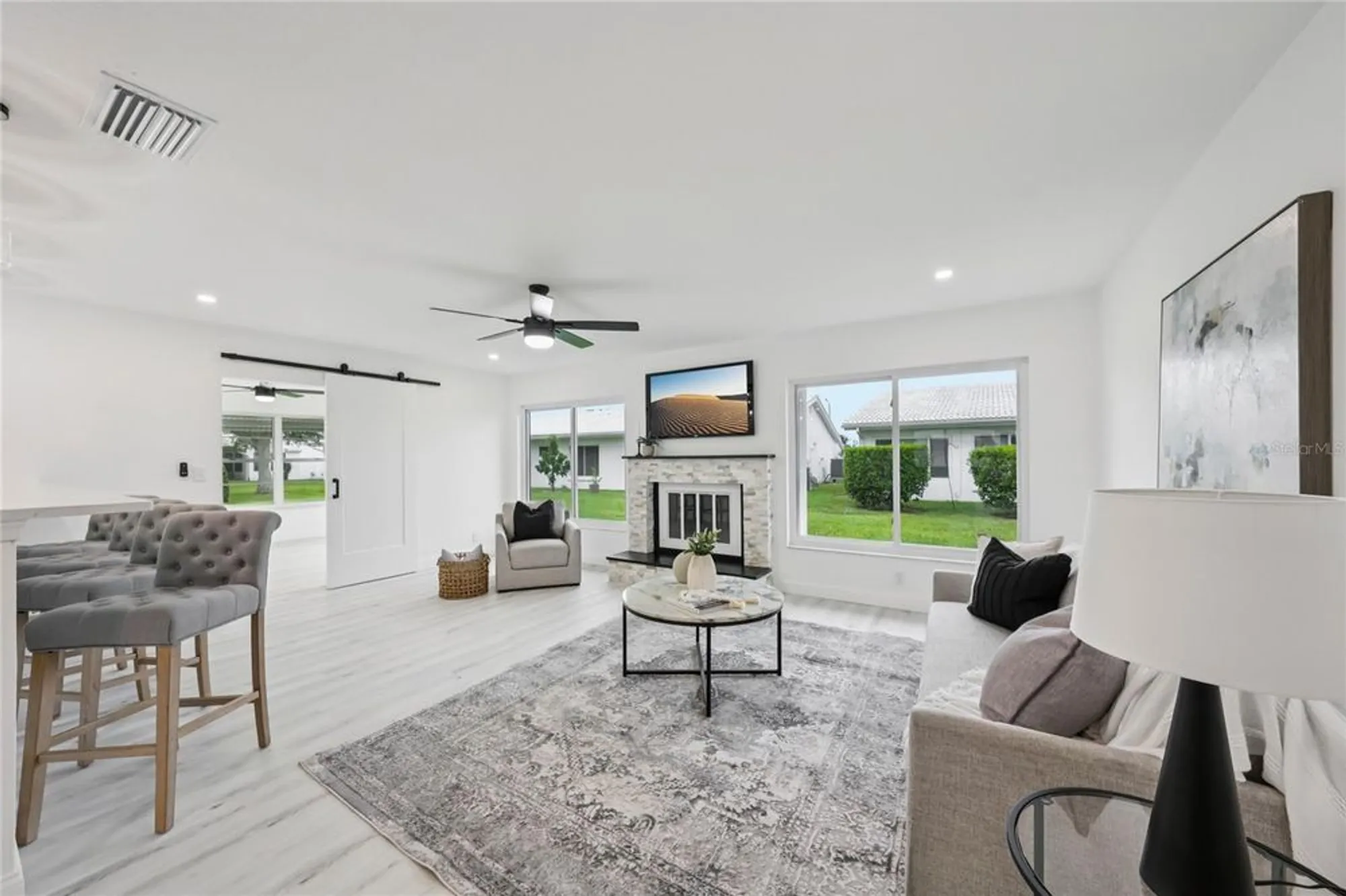 Property Slideshow image 11 of 58 | 9218 39th ln, Pinellas Park, FL, 33782