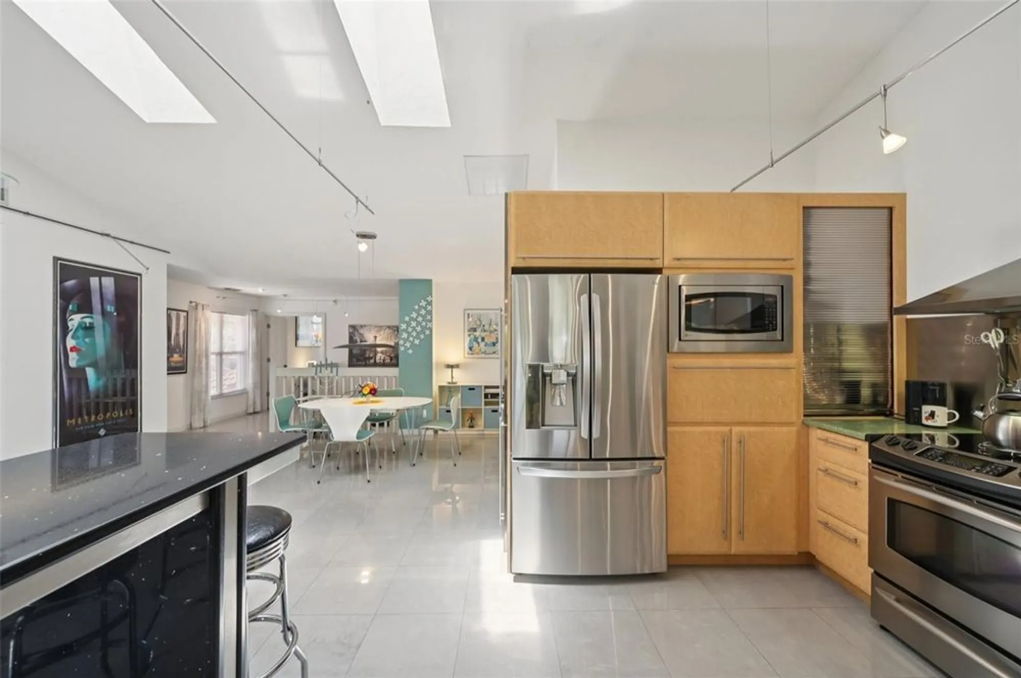 Property Slideshow image 14 of 42 | 5588 golf pointe dr # 1, Sarasota, FL, 34243