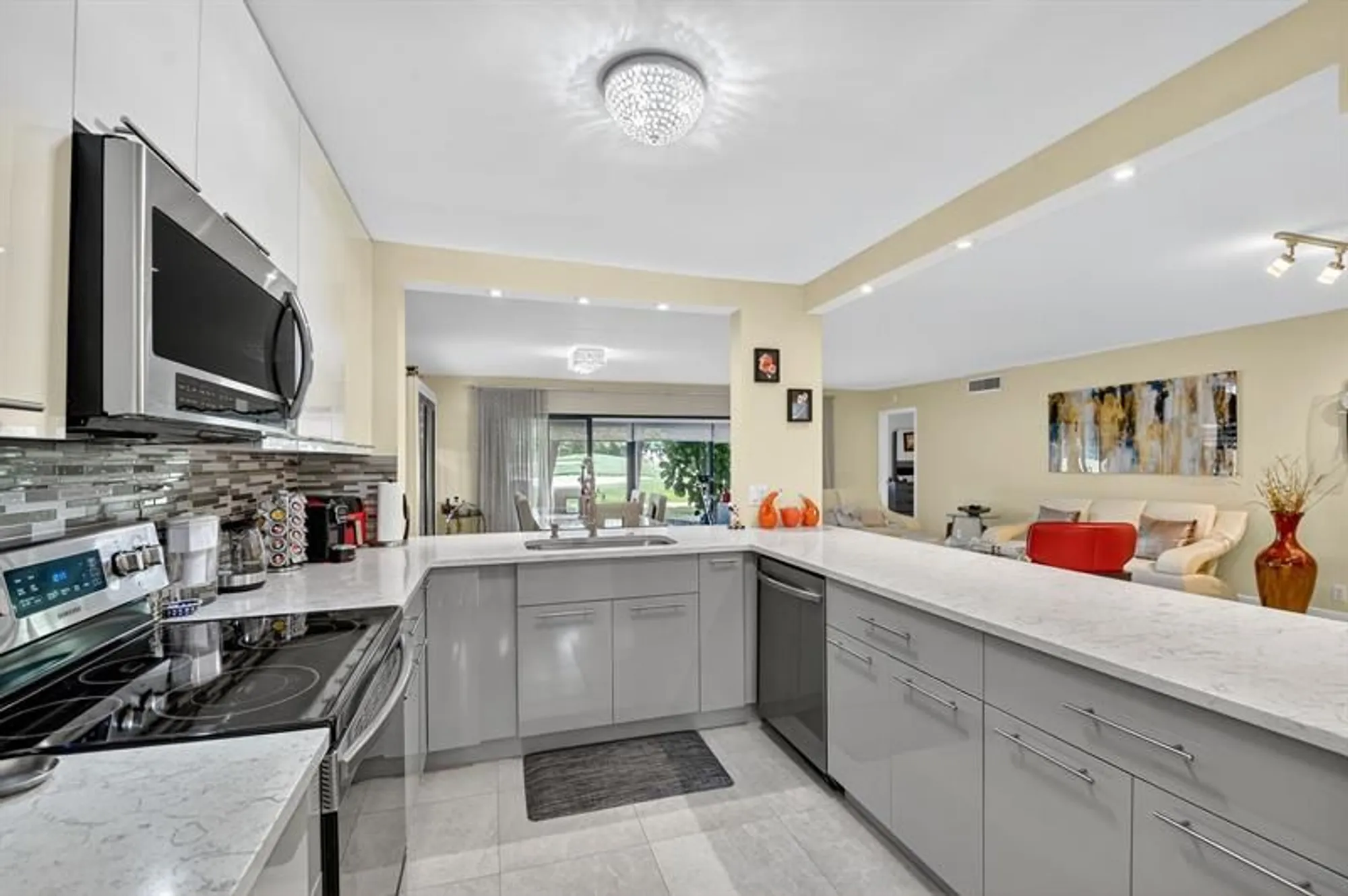 Property Slideshow image 11 of 100 | 6448 aspen glen cir -, Boynton Beach, FL, 33437