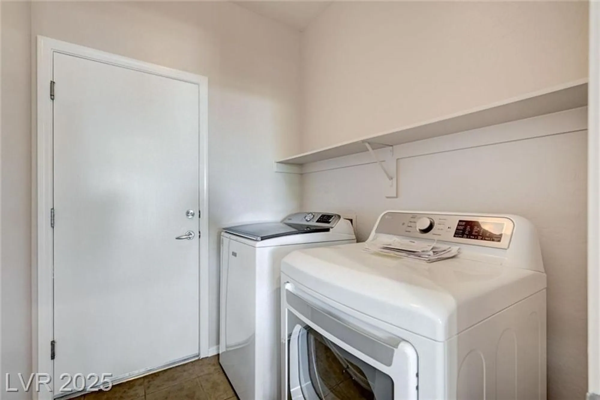 Property Slideshow image 17 of 37 | 2499 capella star st, Henderson, NV, 89044