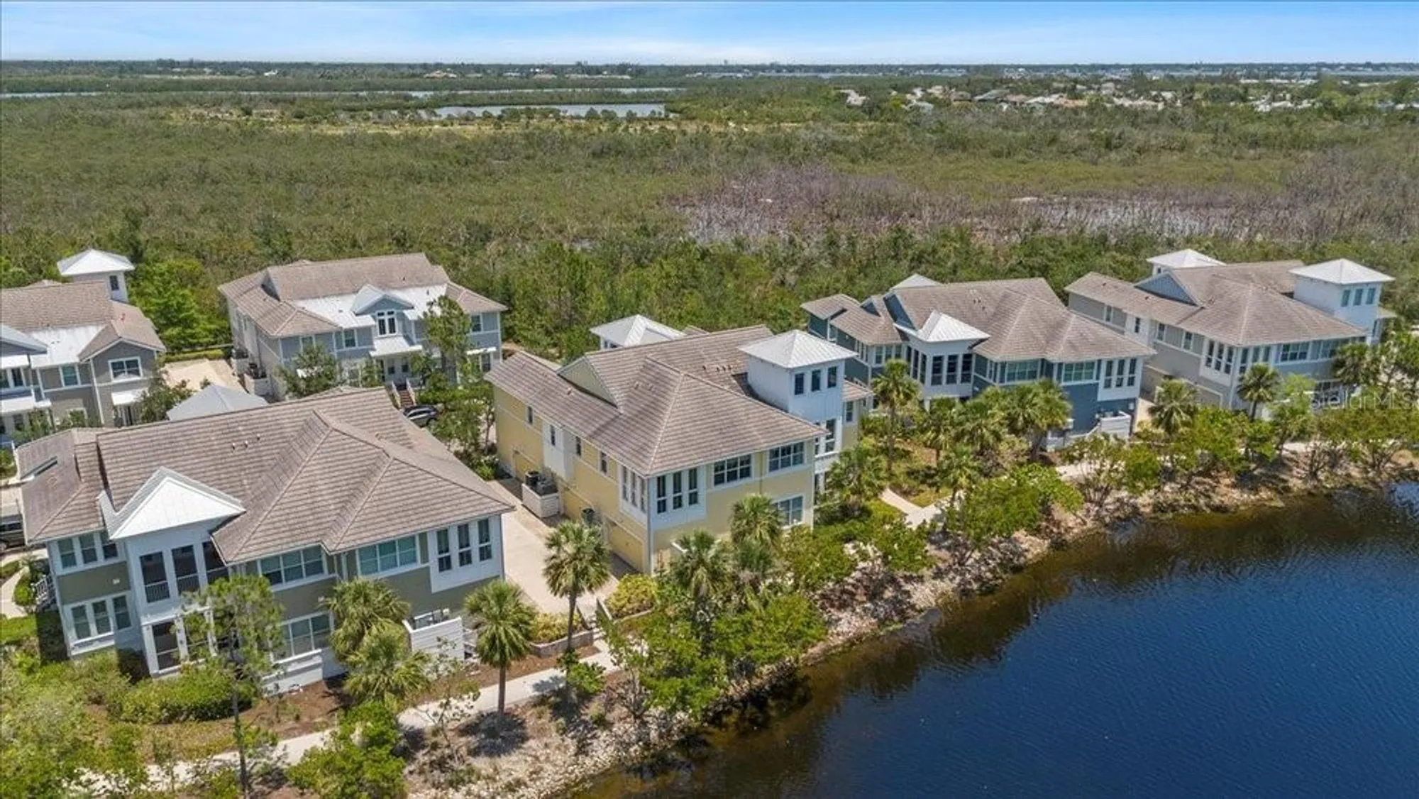 Property Slideshow image 61 of 88 | 340 sapphire lake dr 202, Bradenton, FL, 34209