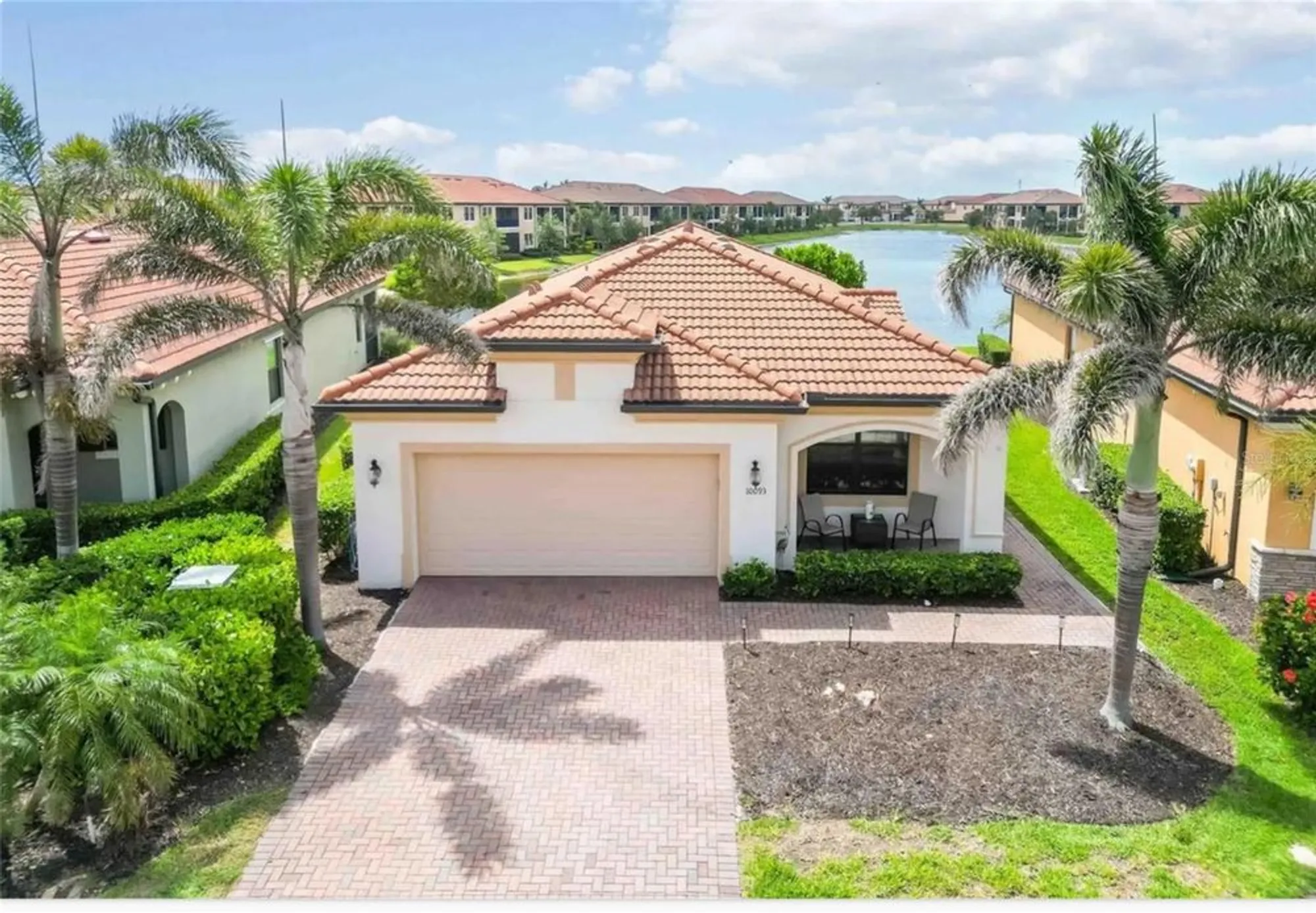 Property Slideshow image 1 of 10 | 10093 cozy grove dr, Venice, FL, 34293
