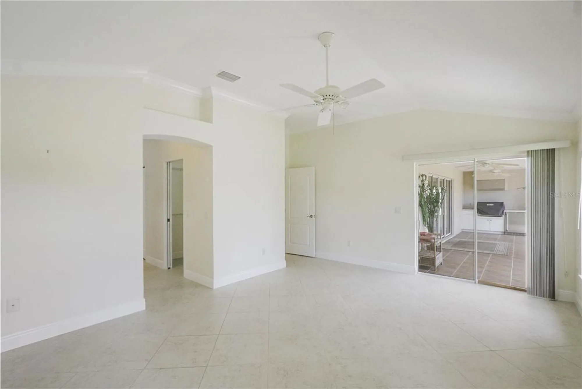 Property Slideshow image 24 of 44 | 445 society hill cir, The Villages, FL, 32162