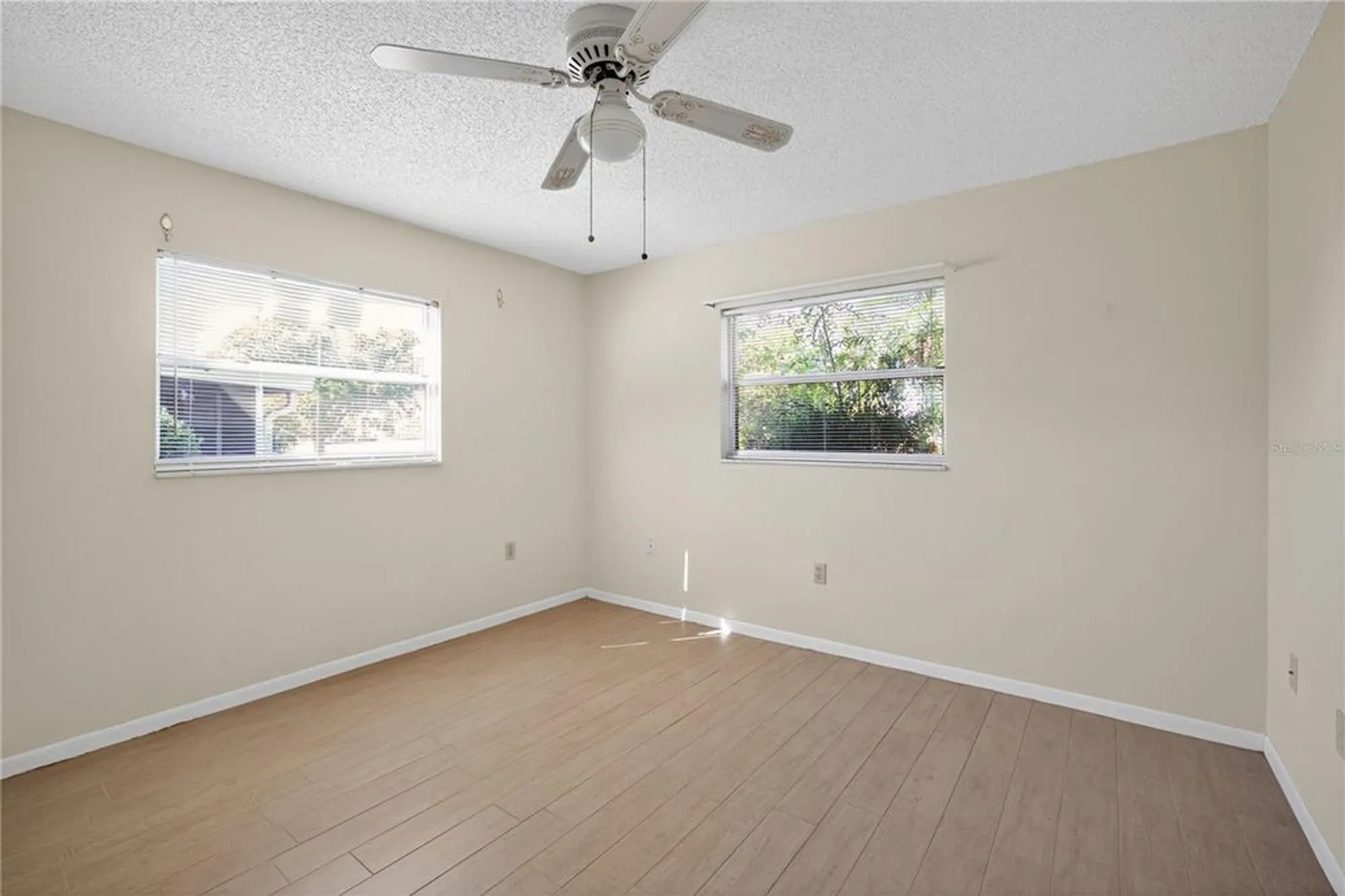 Property Slideshow image 17 of 30 | 1207 eastloch ct, Sun City Center, FL, 33573