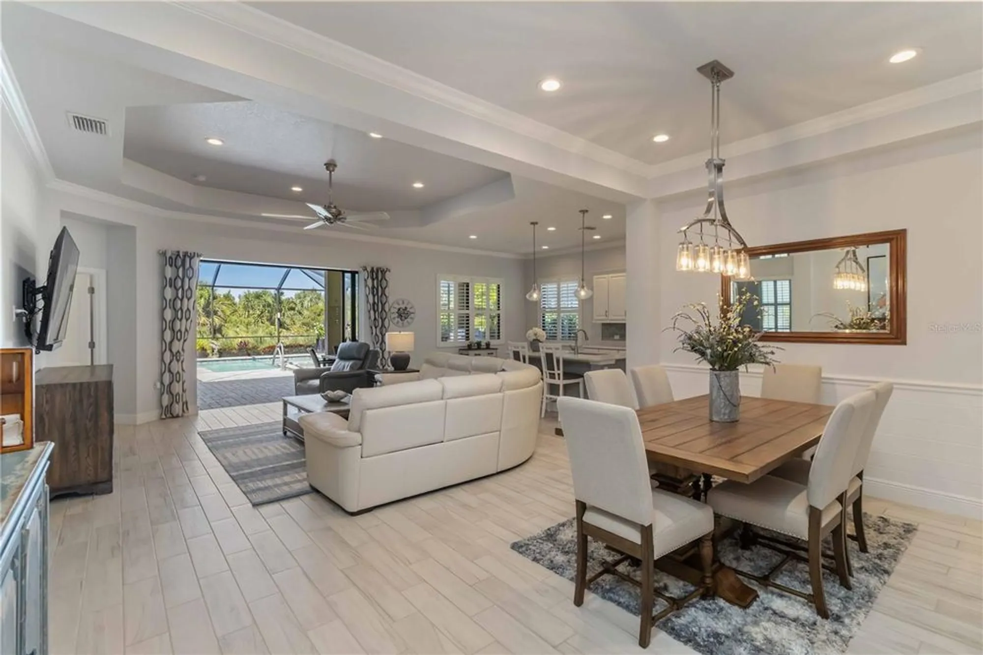 Property Slideshow image 10 of 62 | 26890 weiskopf dr, Englewood, FL, 34223