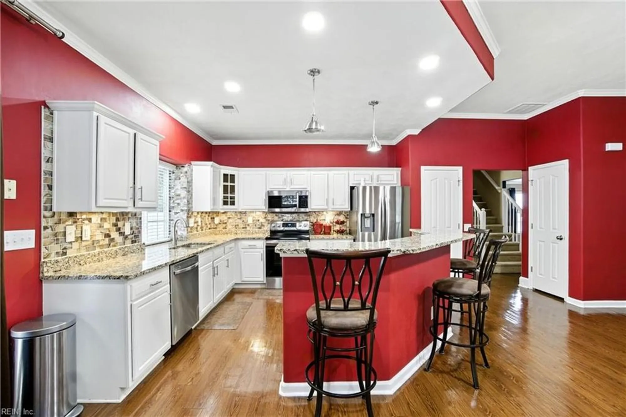 Property Slideshow image 17 of 46 | 809 mason ct, Chesapeake, VA, 23320